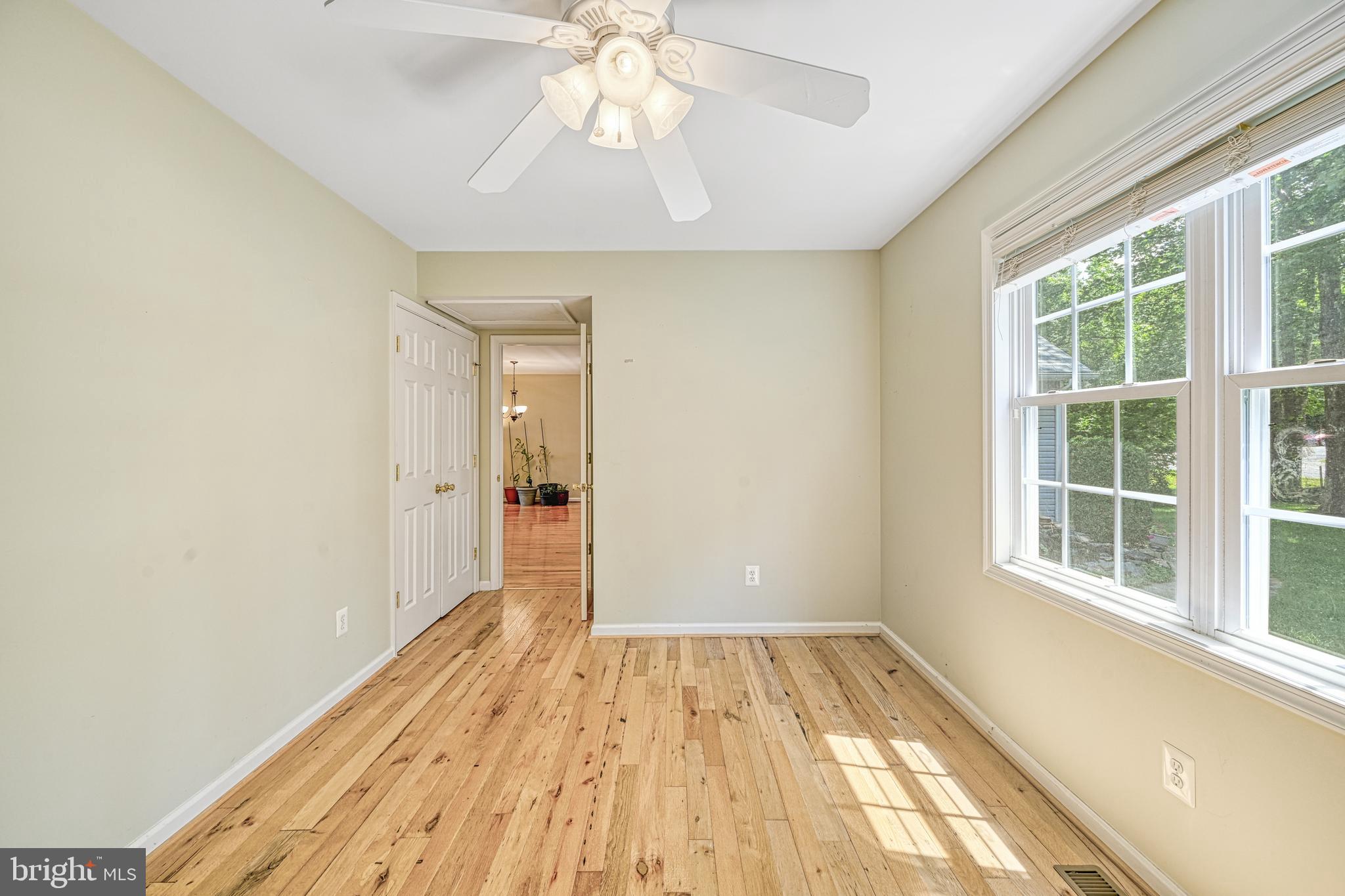 VALENTINE WOODS - Residential