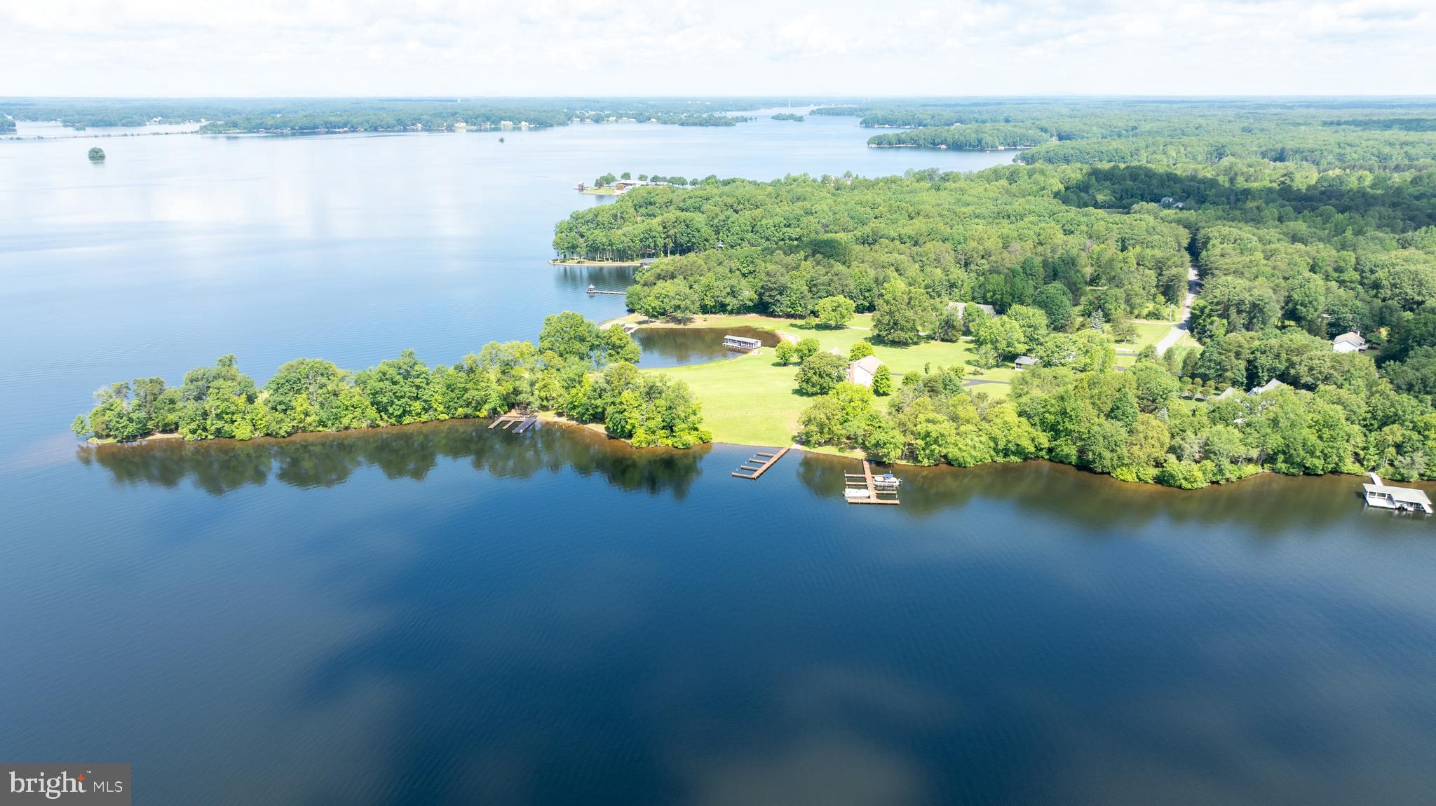 VALENTINE WOODS - Residential