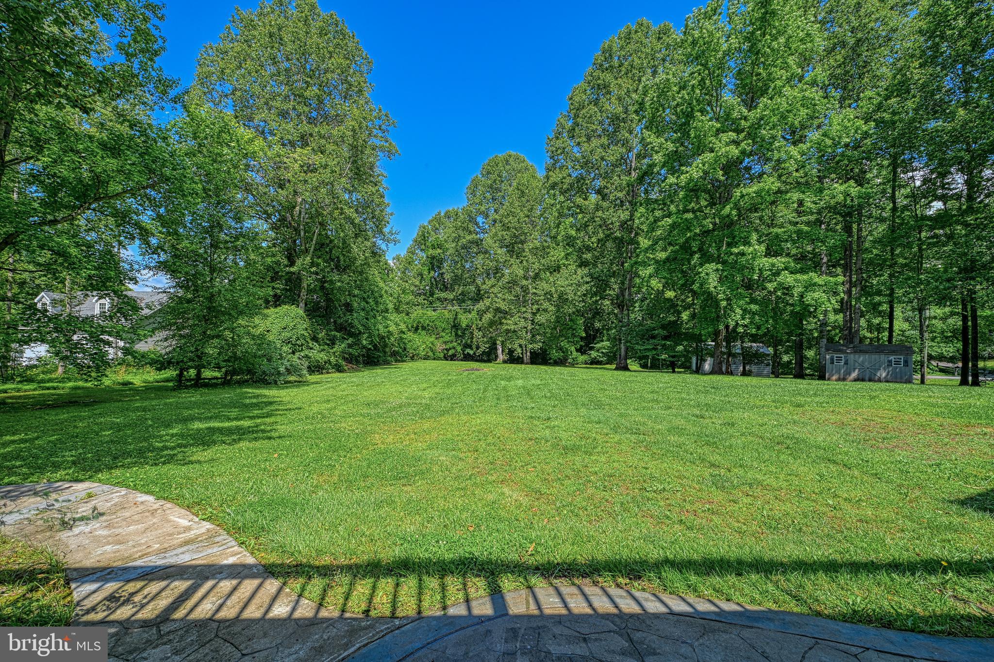 VALENTINE WOODS - Residential