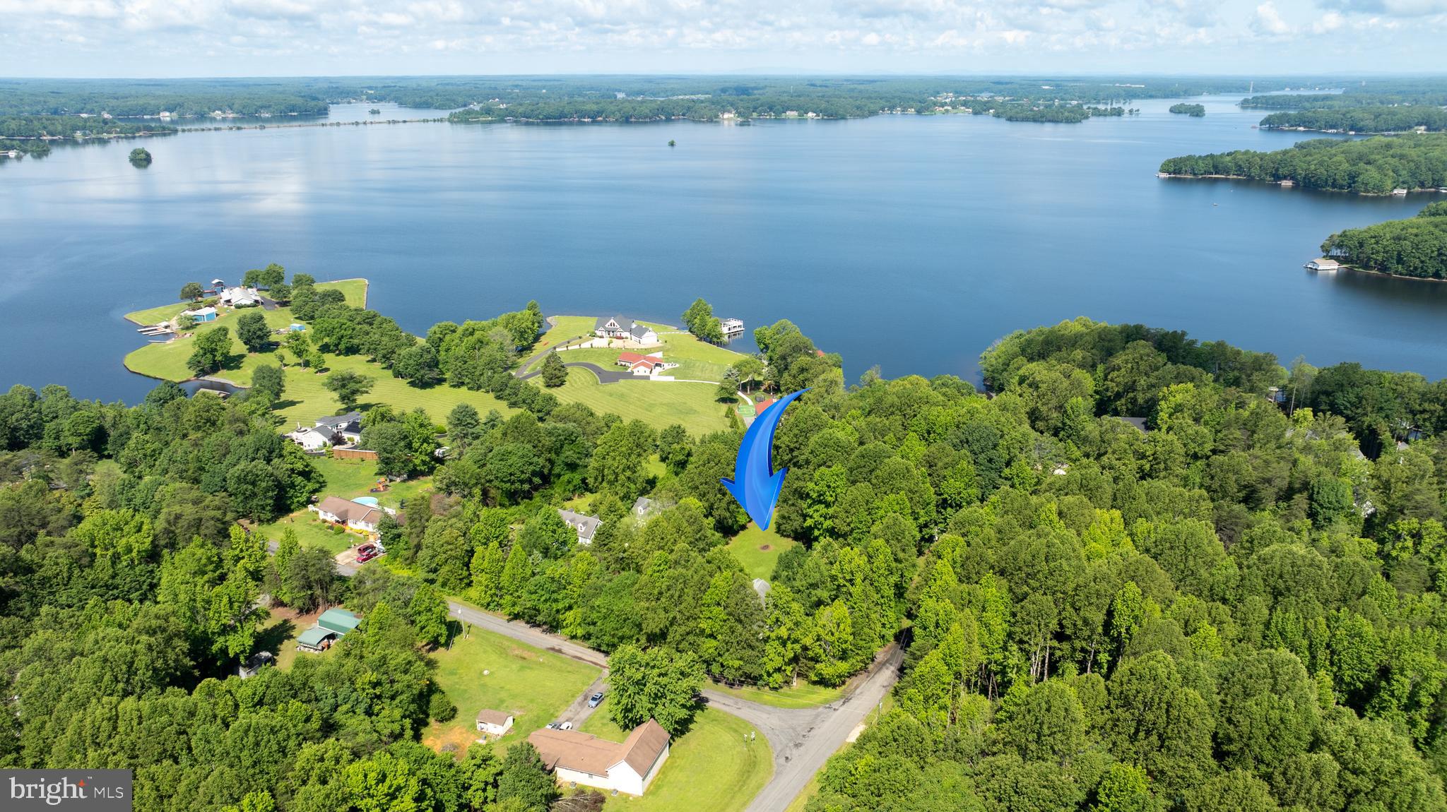 VALENTINE WOODS - Residential