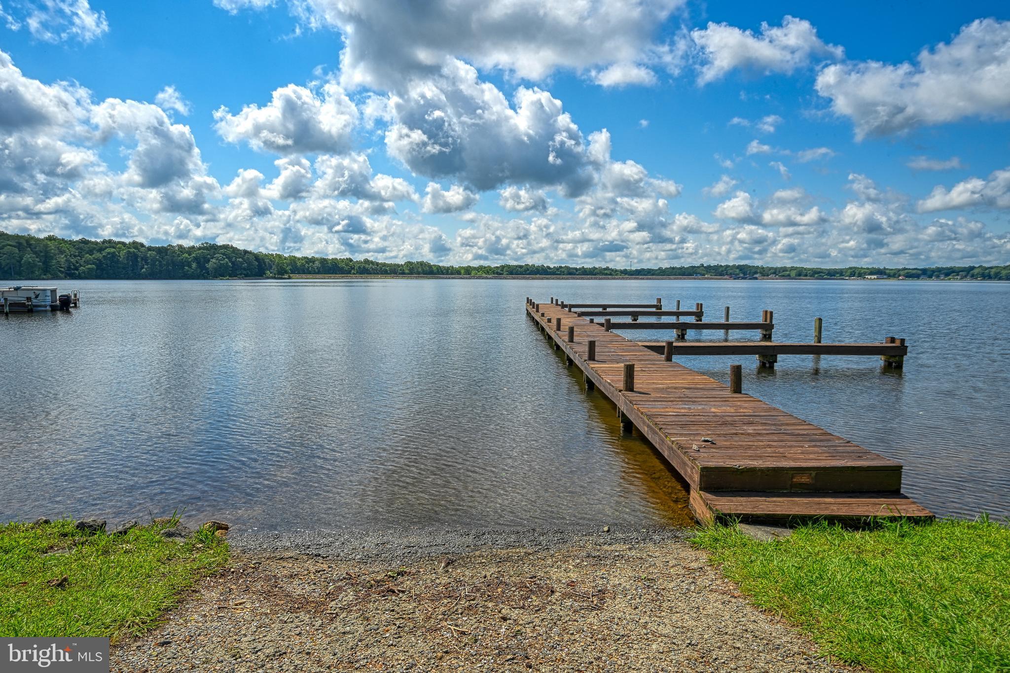 VALENTINE WOODS - Residential