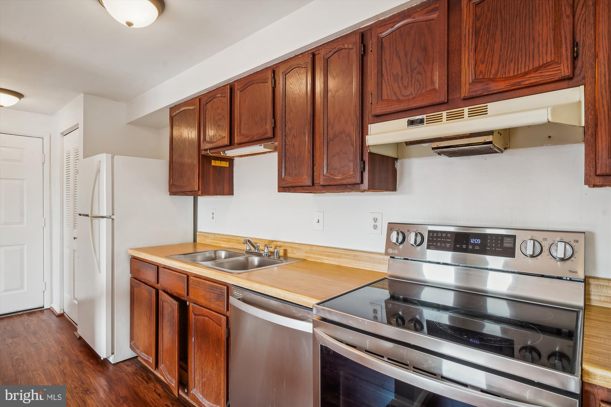 AMBERTOWNE - Residential