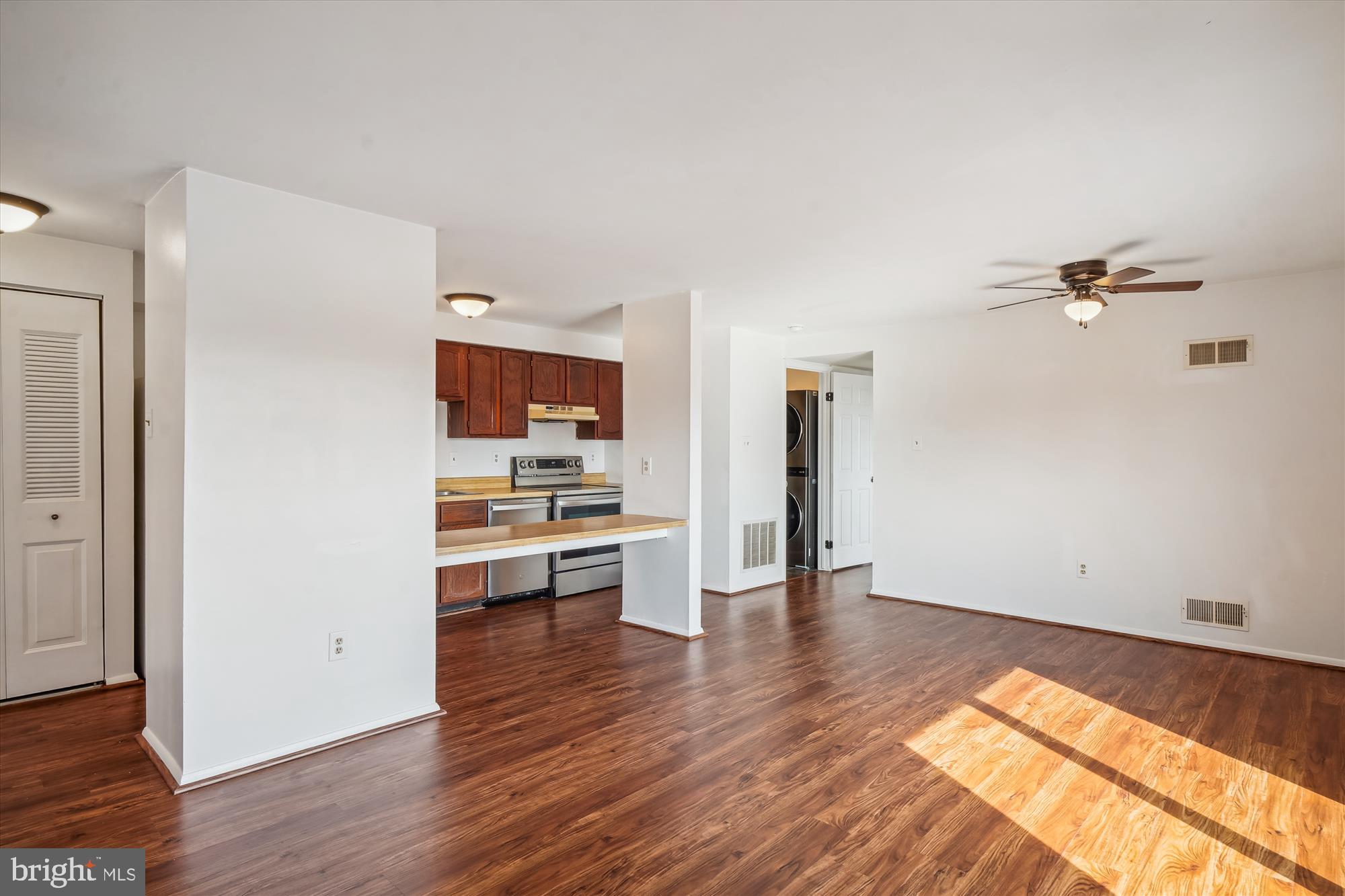 AMBERTOWNE - Residential