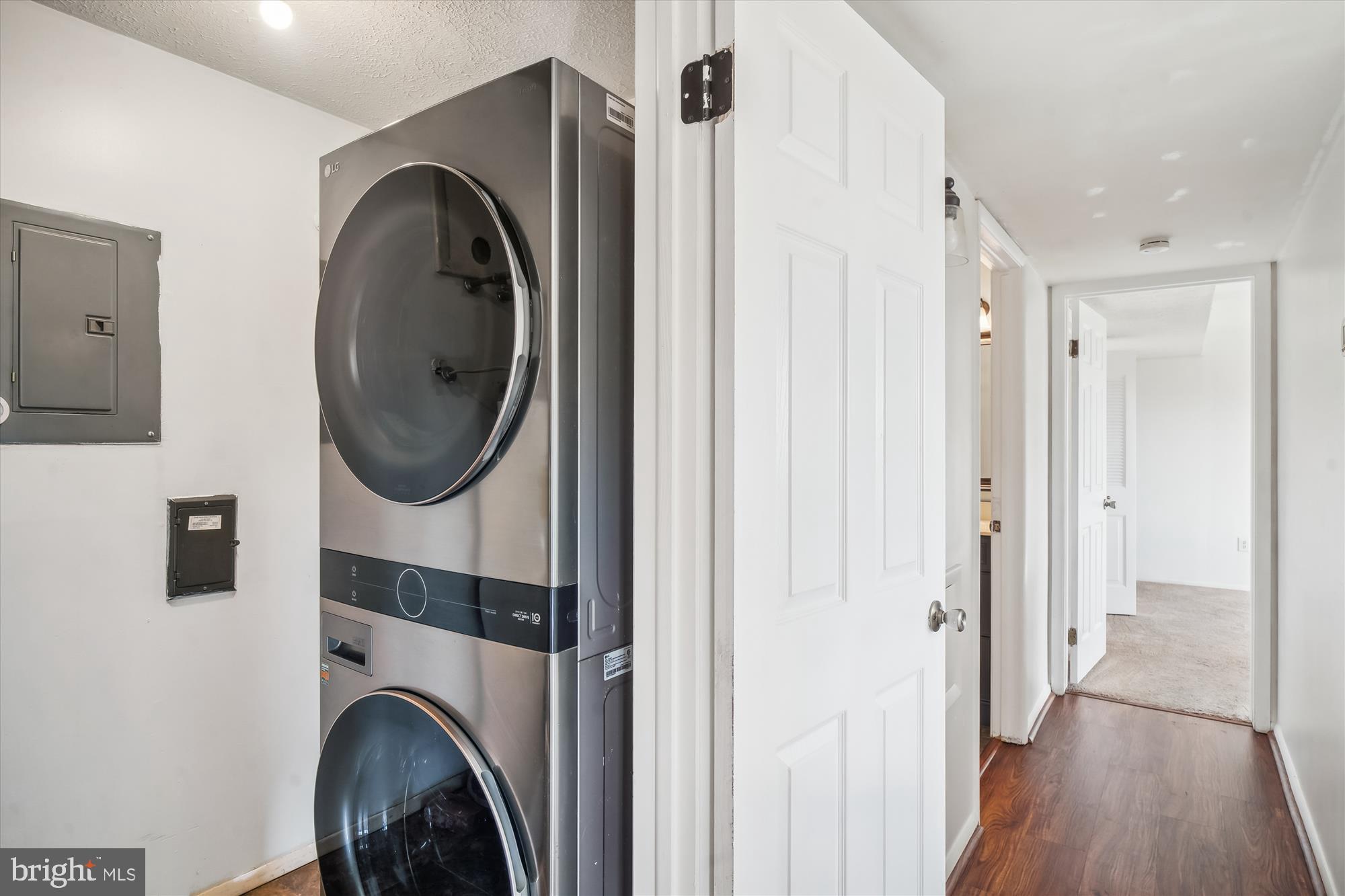 AMBERTOWNE - Residential