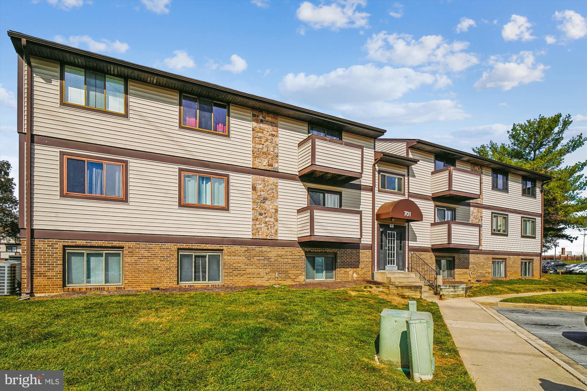 AMBERTOWNE - Residential