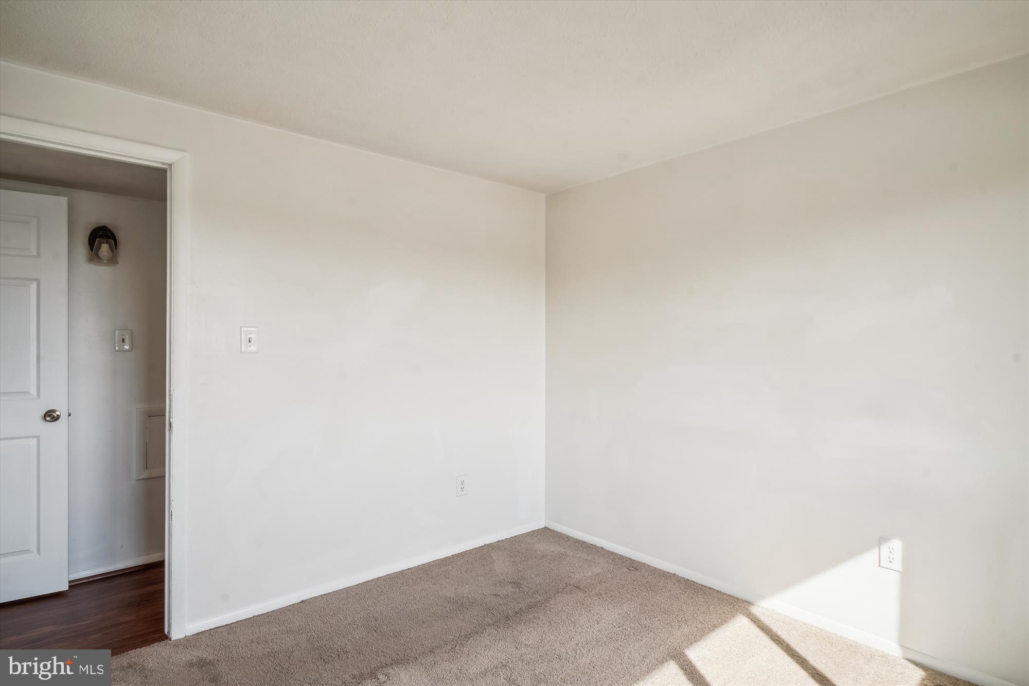 AMBERTOWNE - Residential