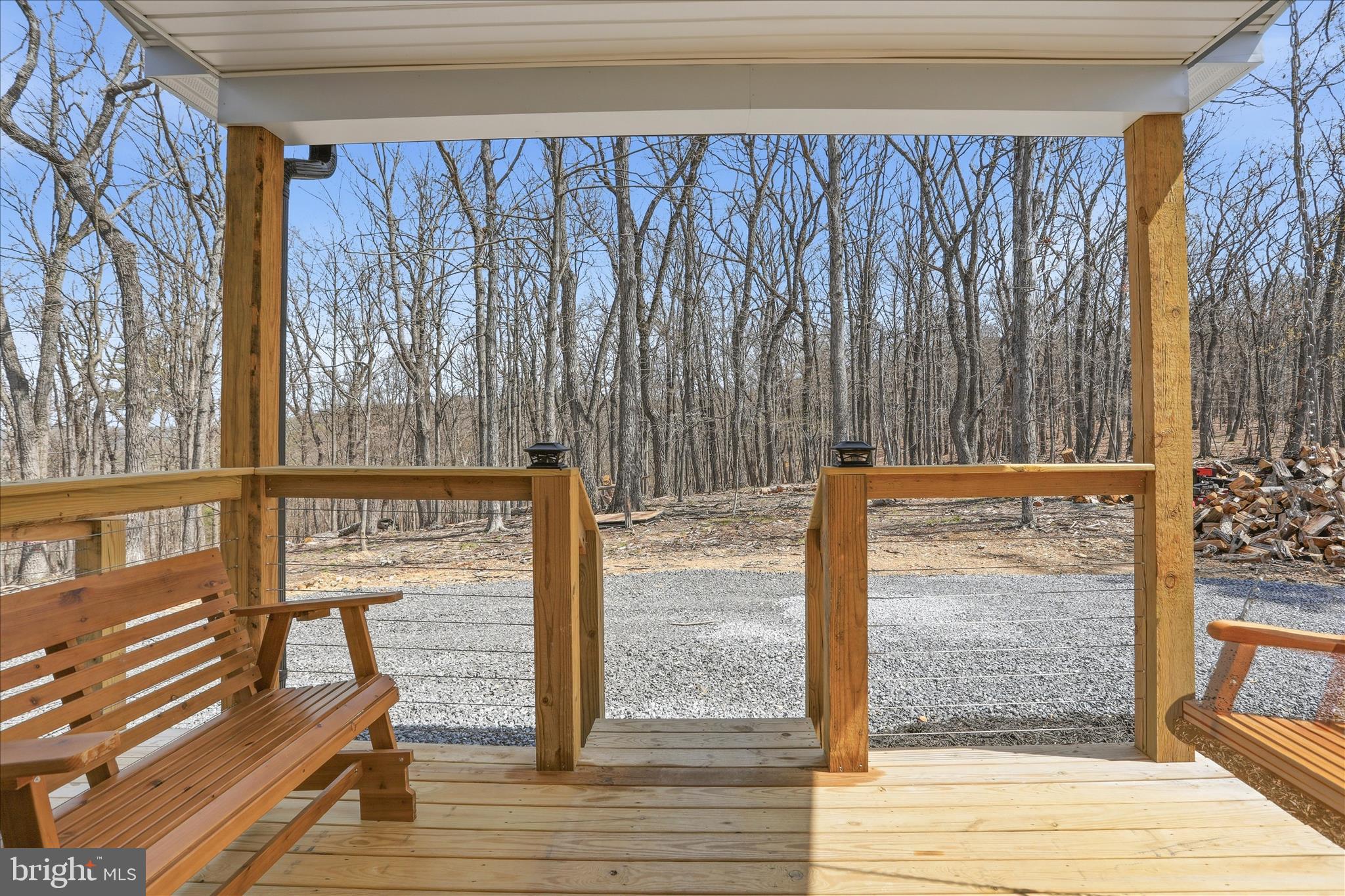 COLONIAL VILLAGE - Residential