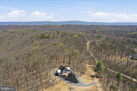 Homes For Sale - 432 Lost Point Lane<br/> BERKELEY SPRINGS, WV 25411