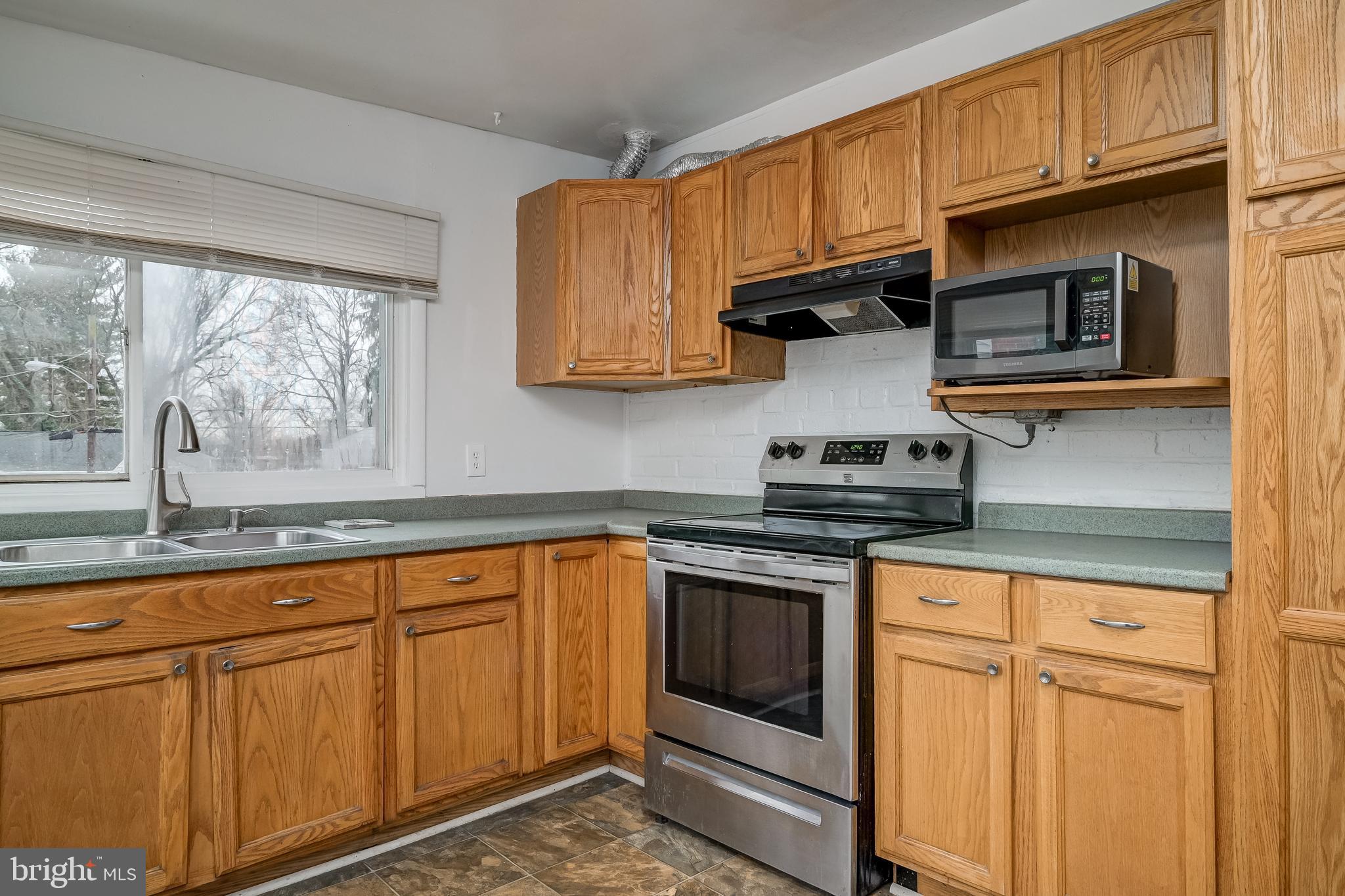 WHEATON WOODS - Residential