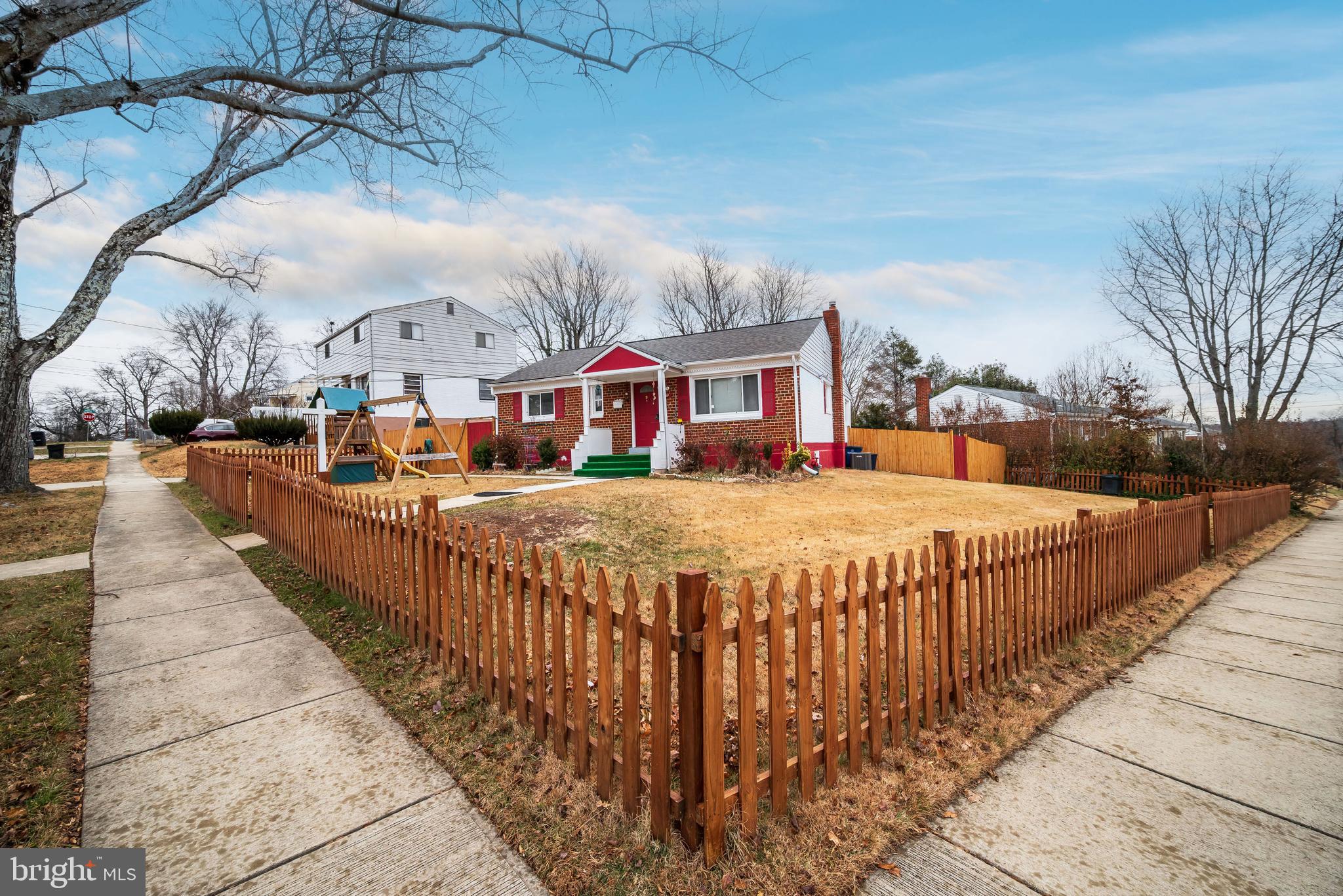 WHEATON WOODS - Residential