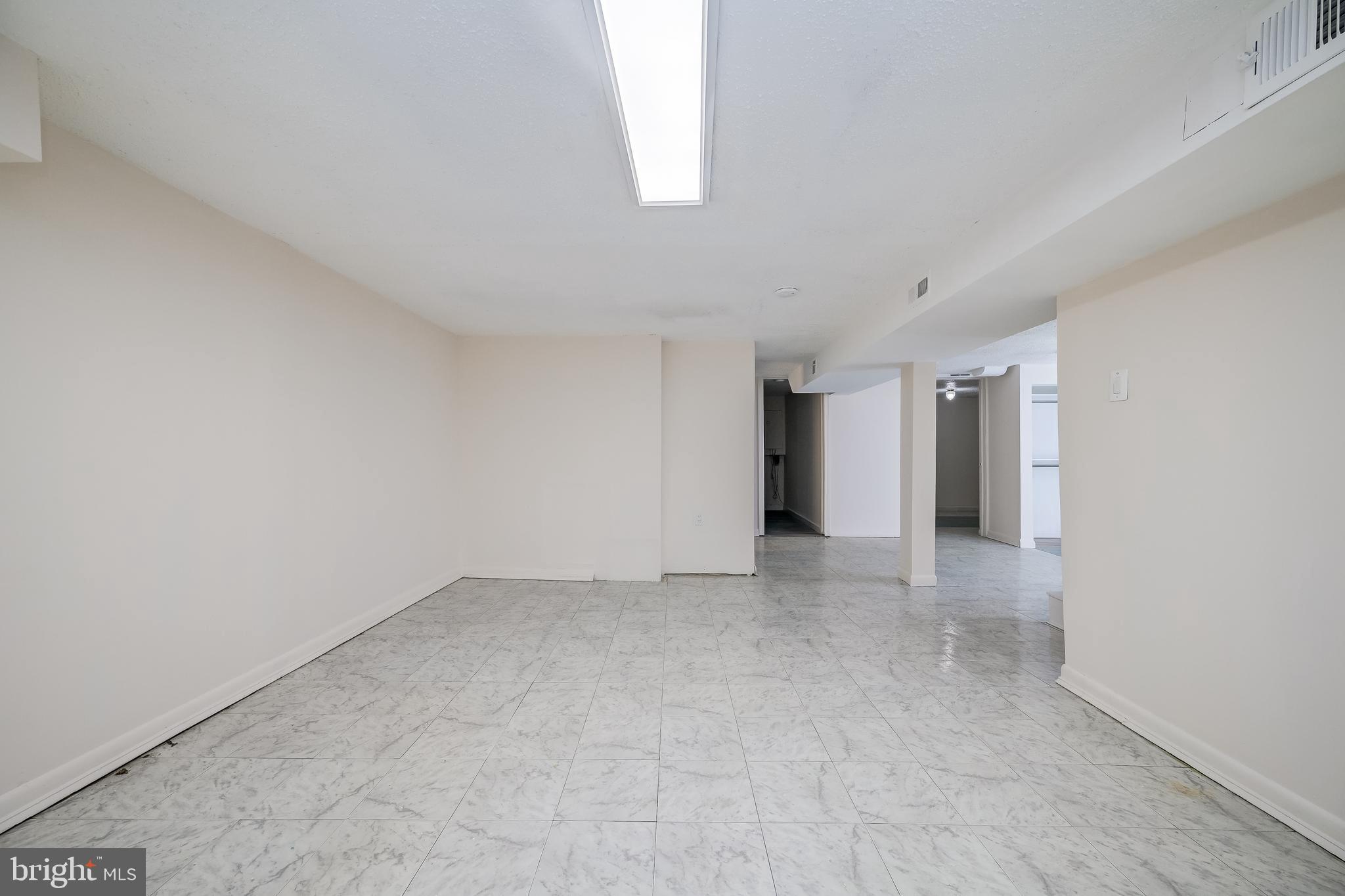 WHEATON WOODS - Residential