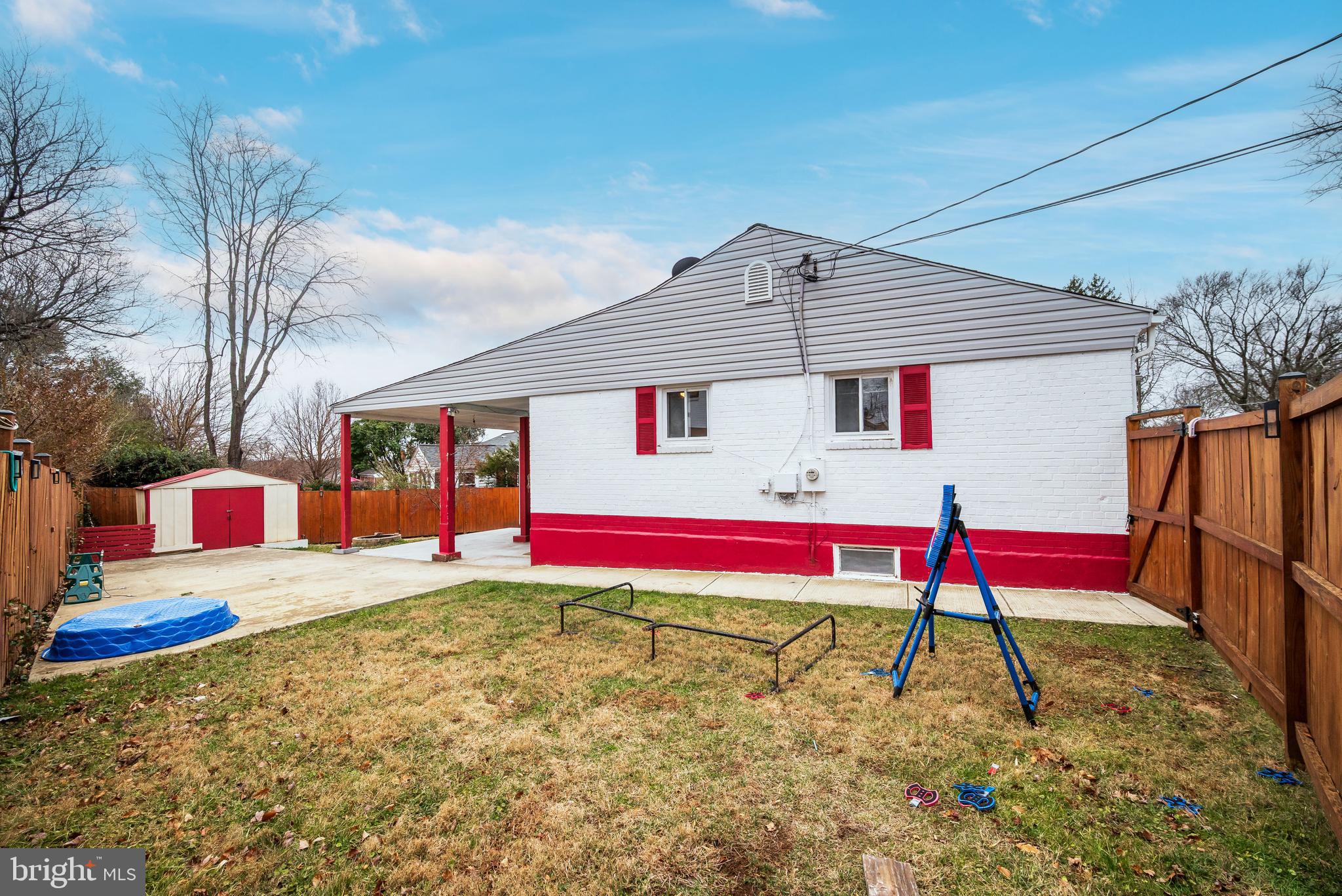 WHEATON WOODS - Residential