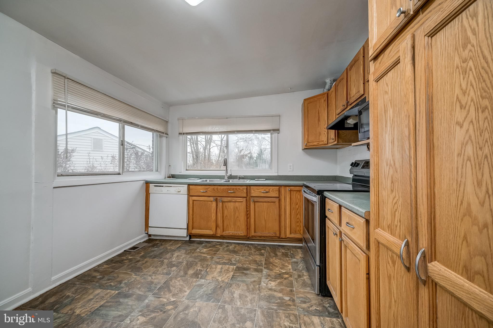 WHEATON WOODS - Residential