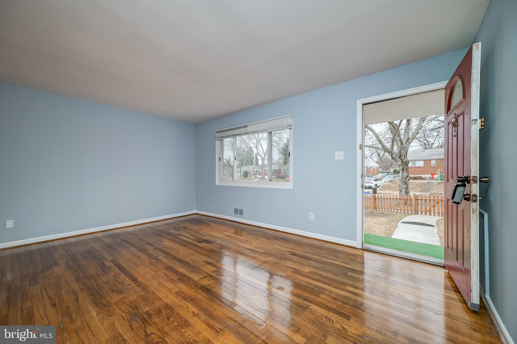 WHEATON WOODS - Residential