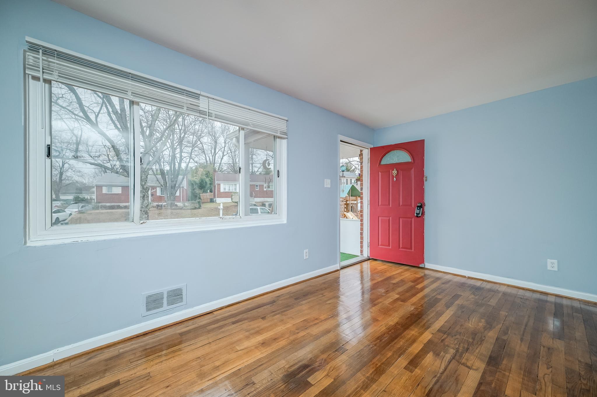 WHEATON WOODS - Residential