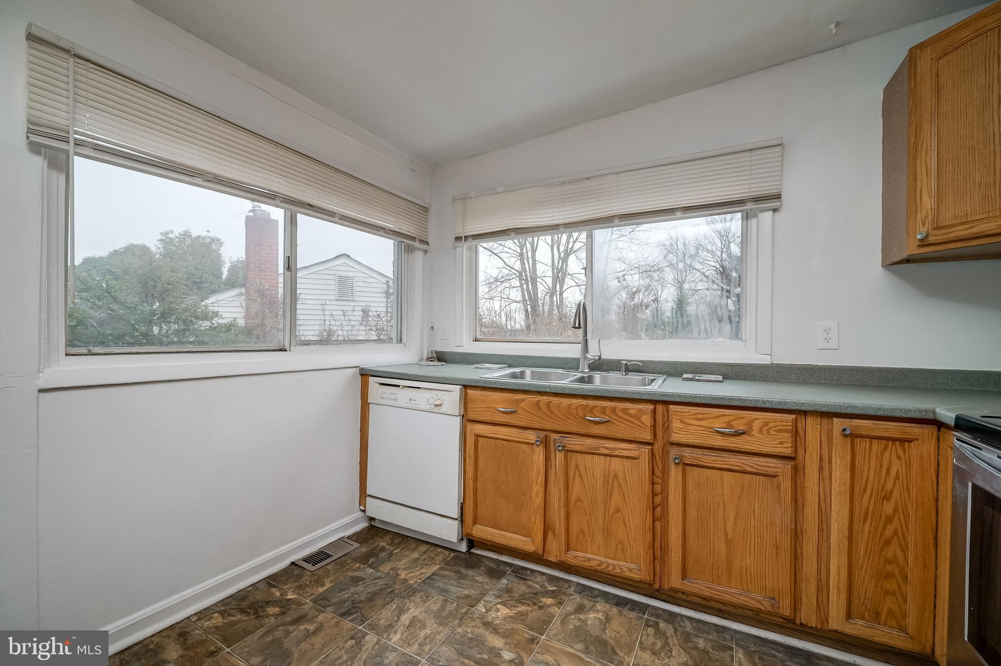 WHEATON WOODS - Residential