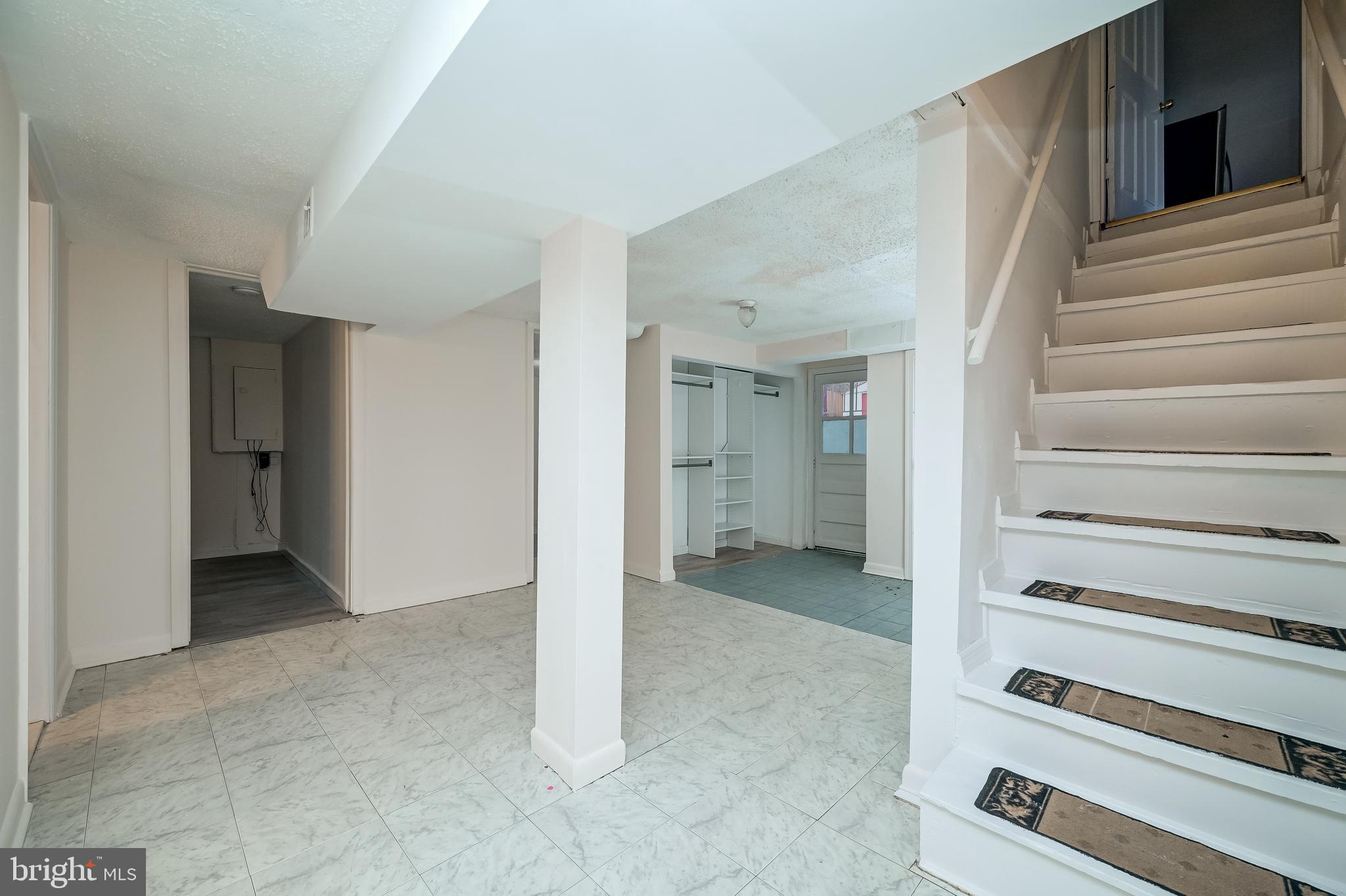 WHEATON WOODS - Residential