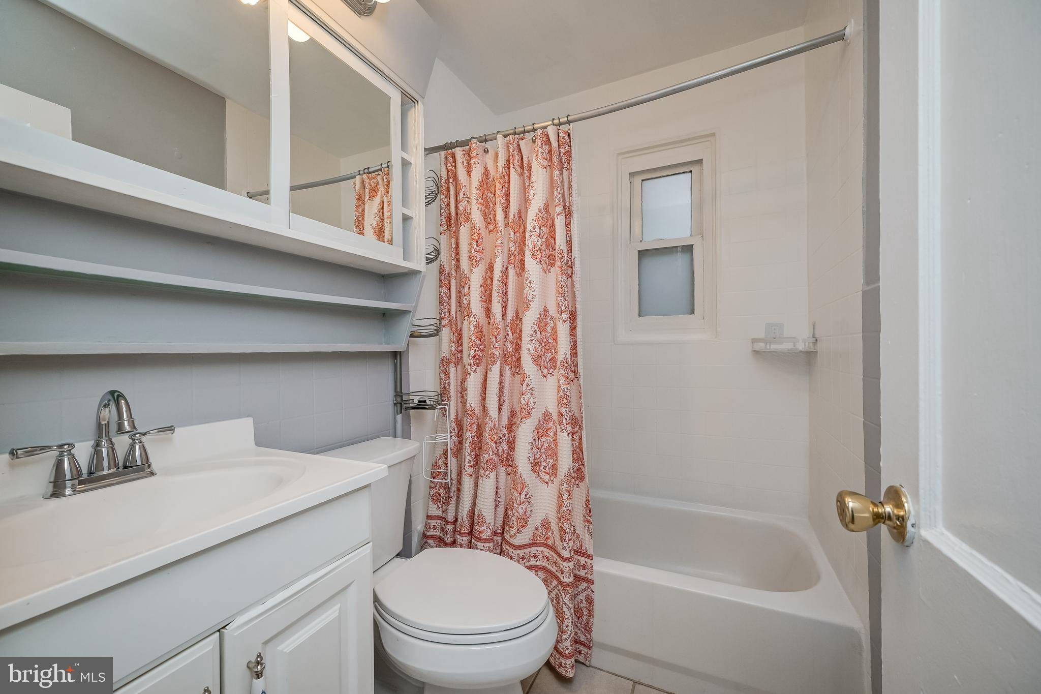 WHEATON WOODS - Residential