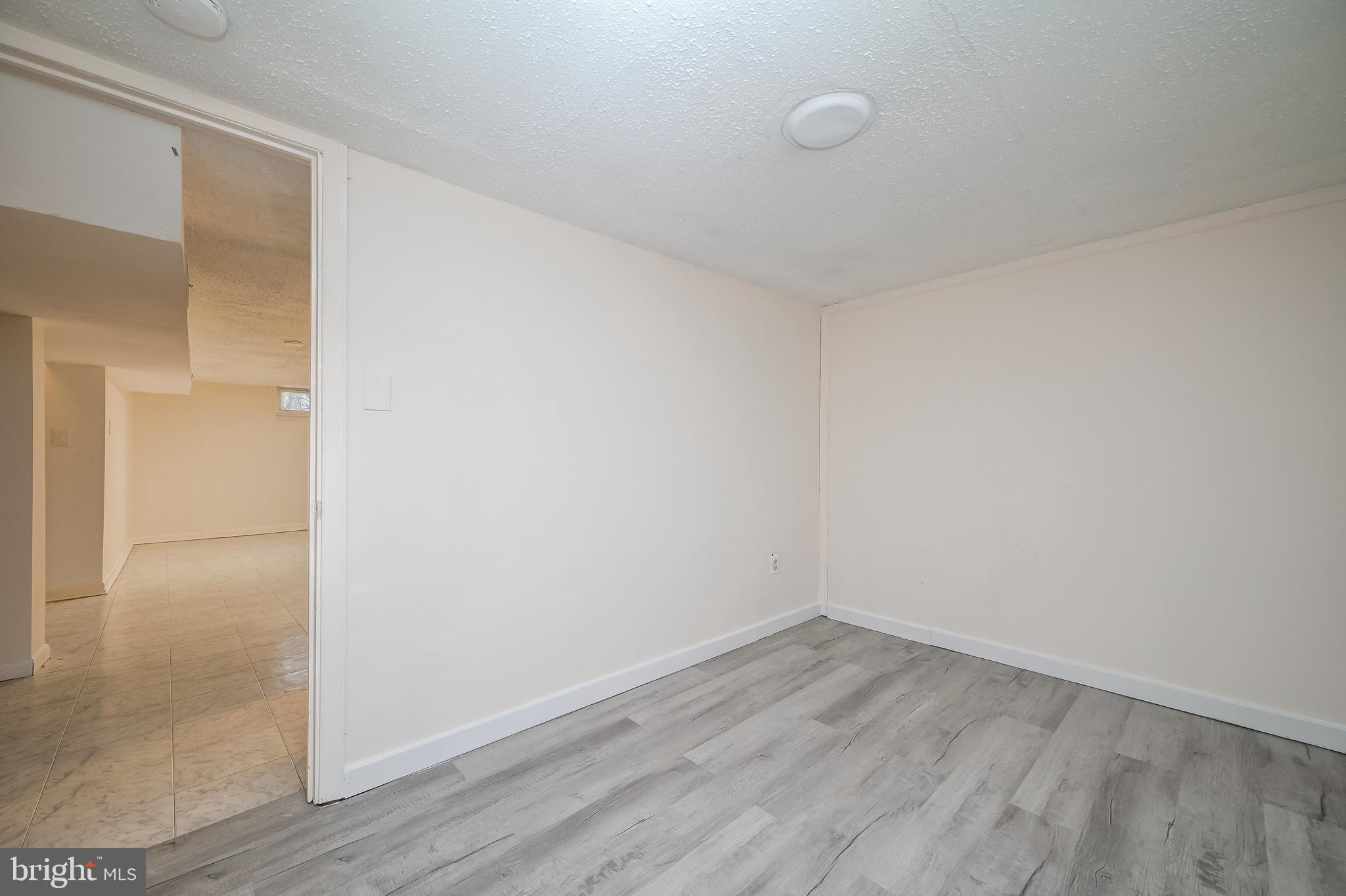 WHEATON WOODS - Residential