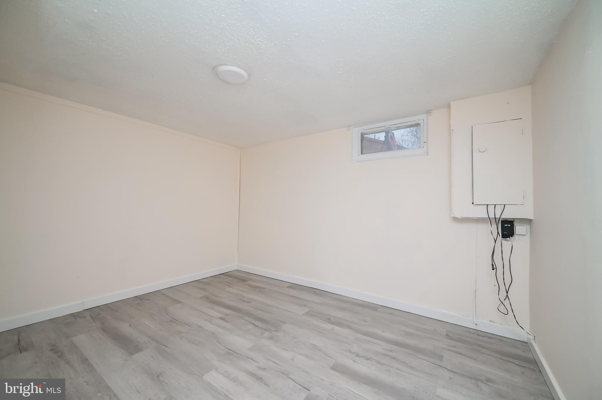 WHEATON WOODS - Residential