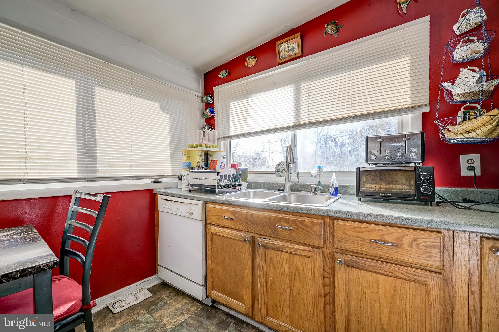 WHEATON WOODS - Residential