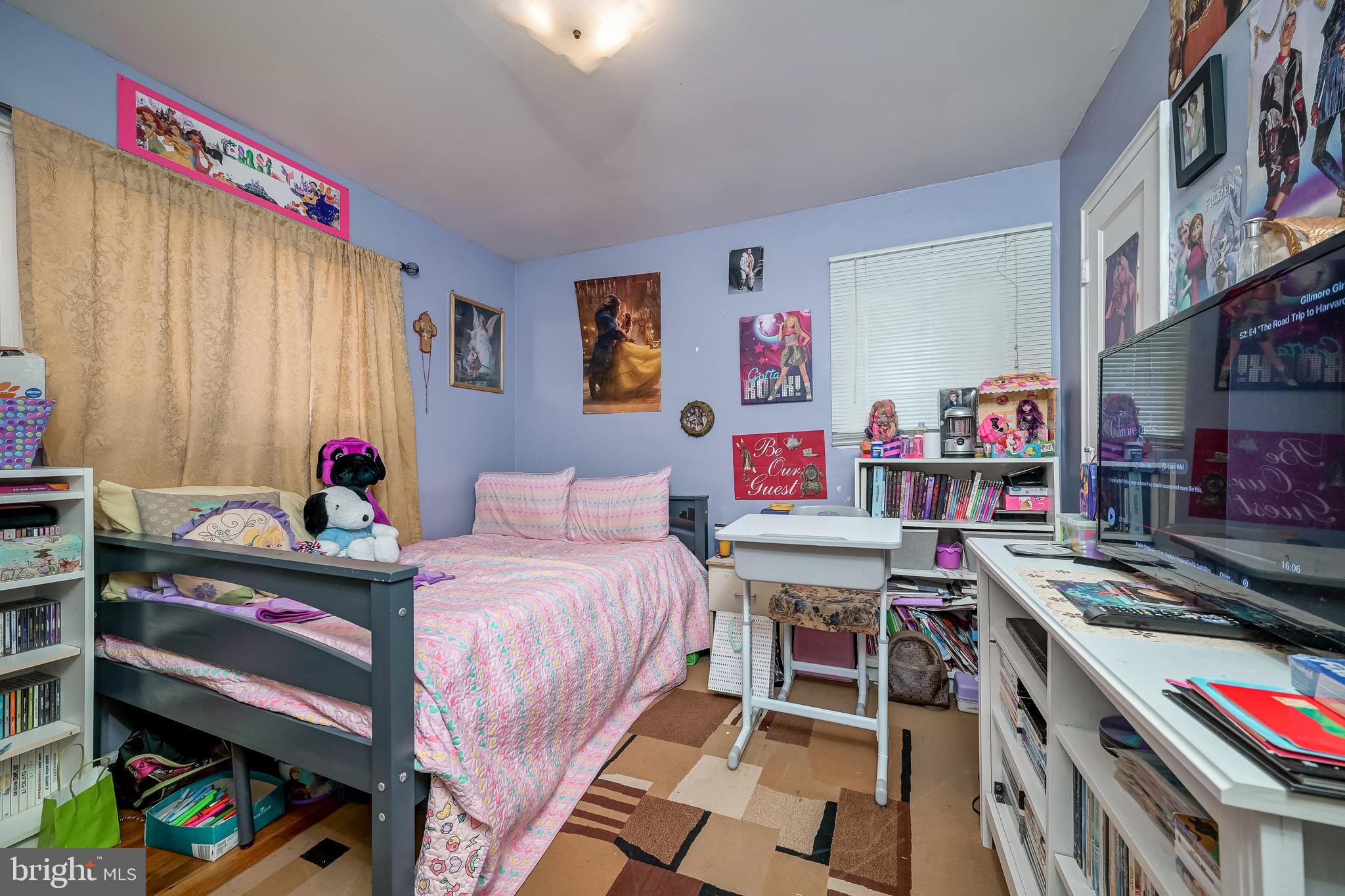 WHEATON WOODS - Residential