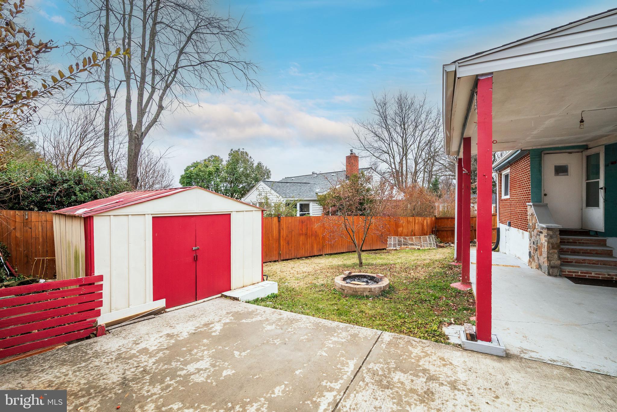 WHEATON WOODS - Residential