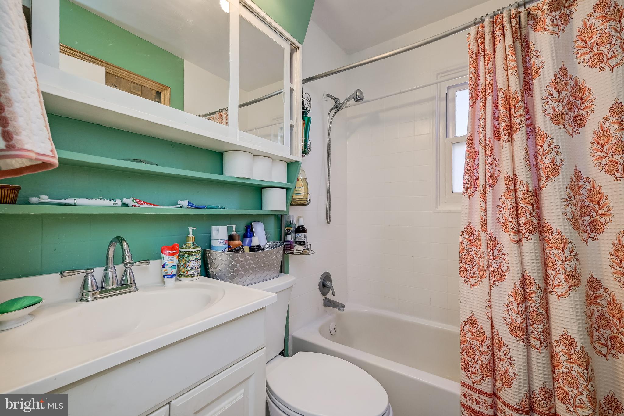 WHEATON WOODS - Residential