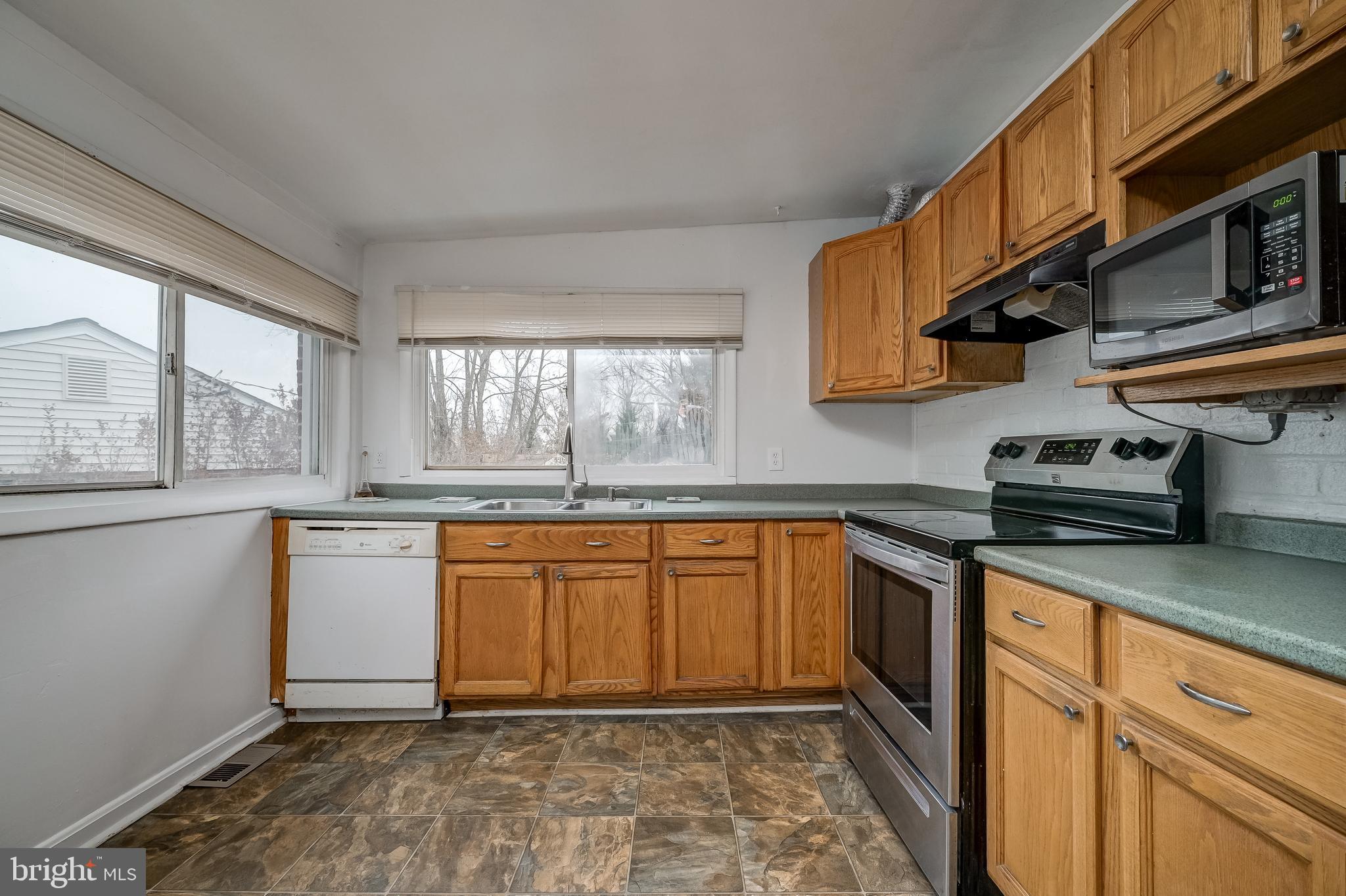 WHEATON WOODS - Residential