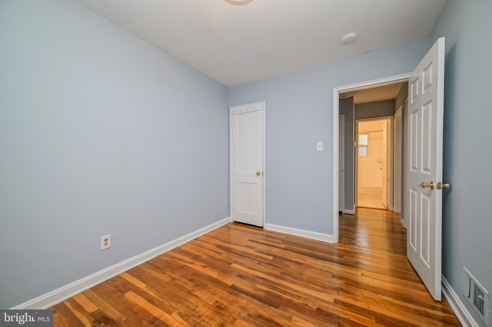 WHEATON WOODS - Residential