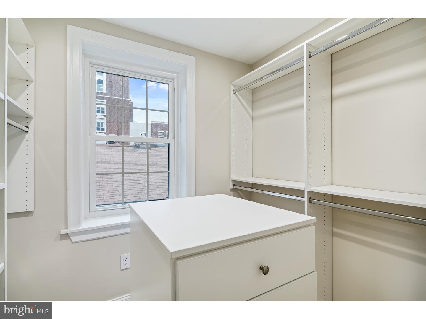 WASHINGTON SQ WEST - Residential