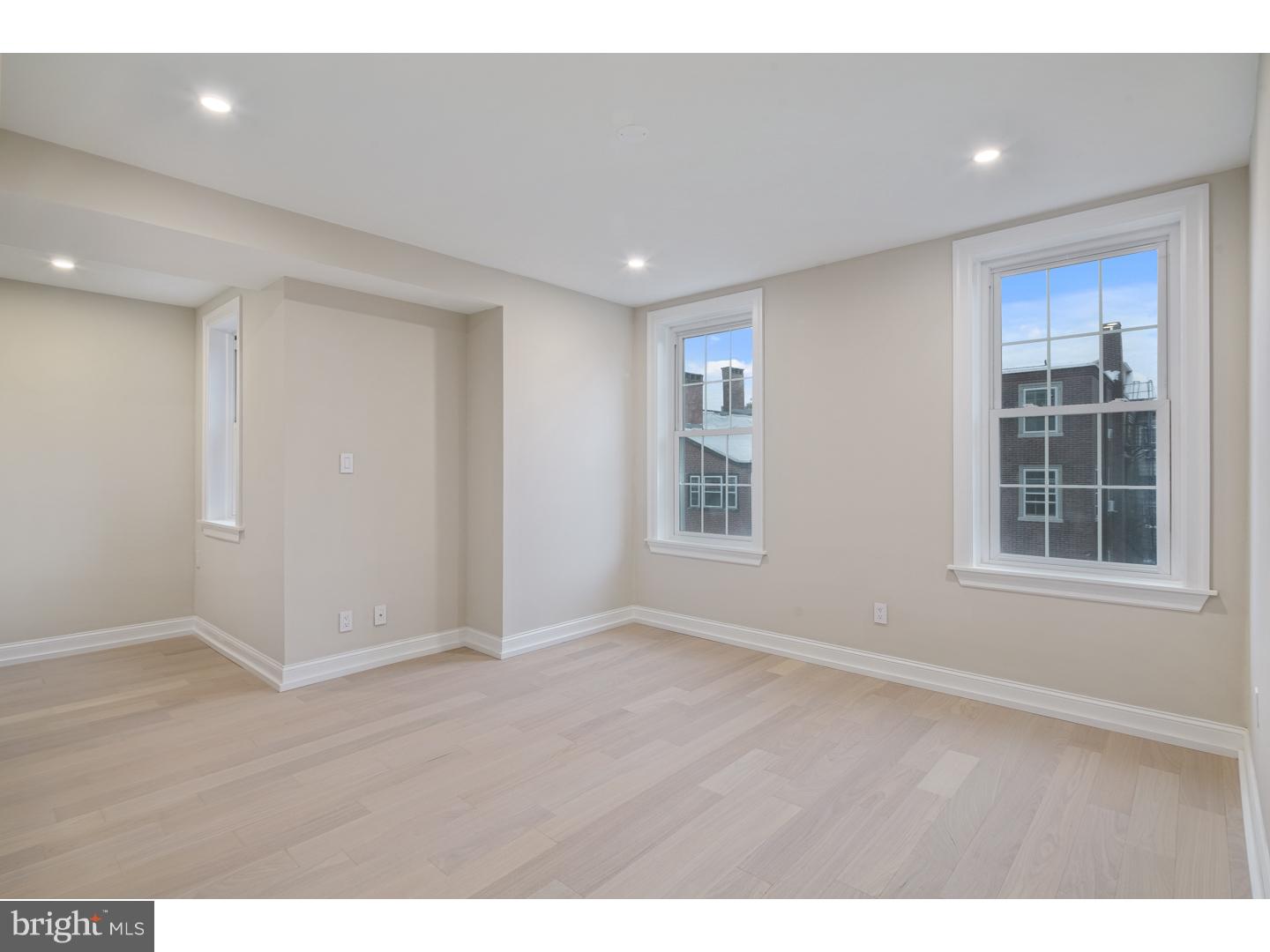 WASHINGTON SQ WEST - Residential