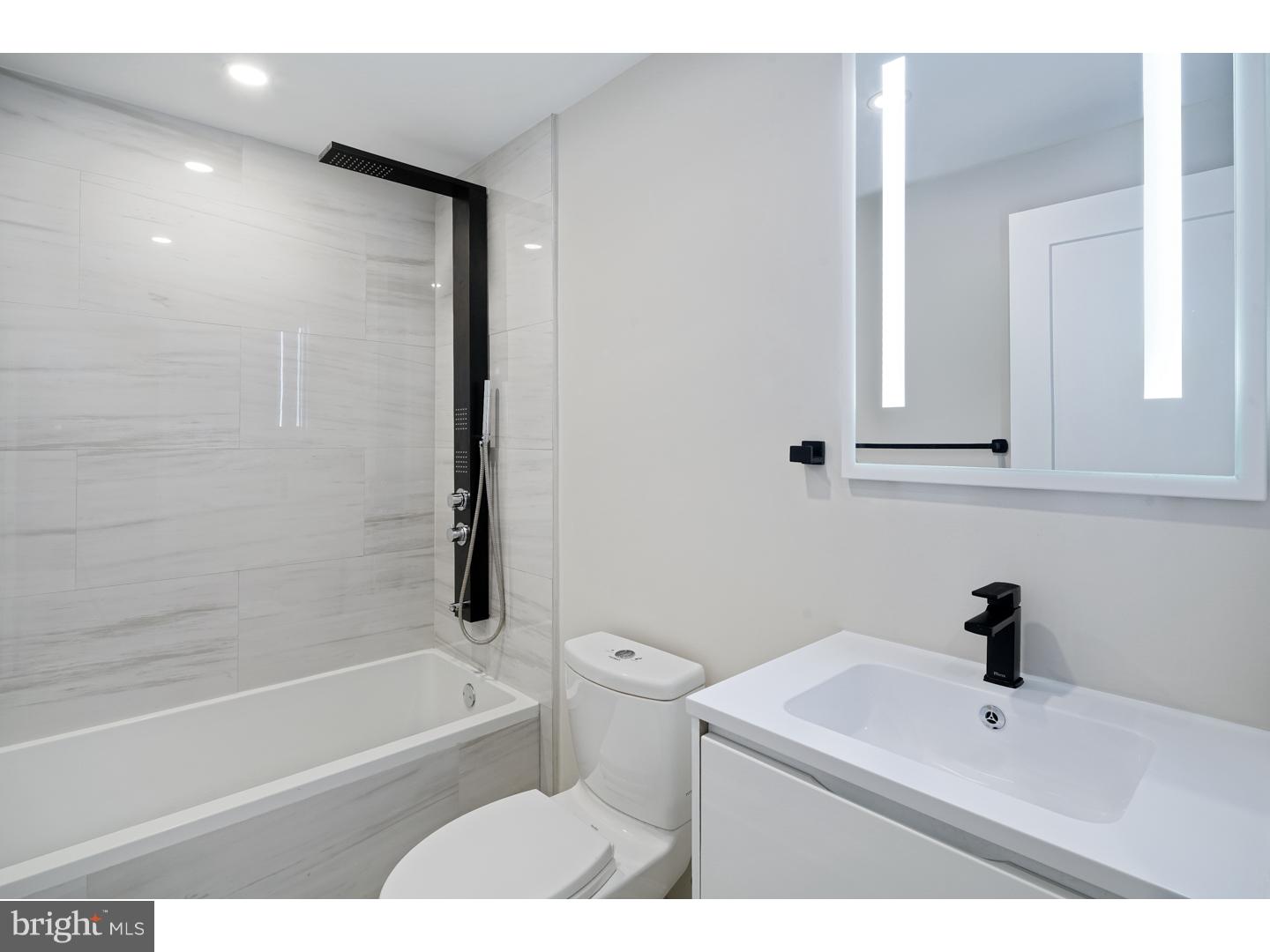 WASHINGTON SQ WEST - Residential