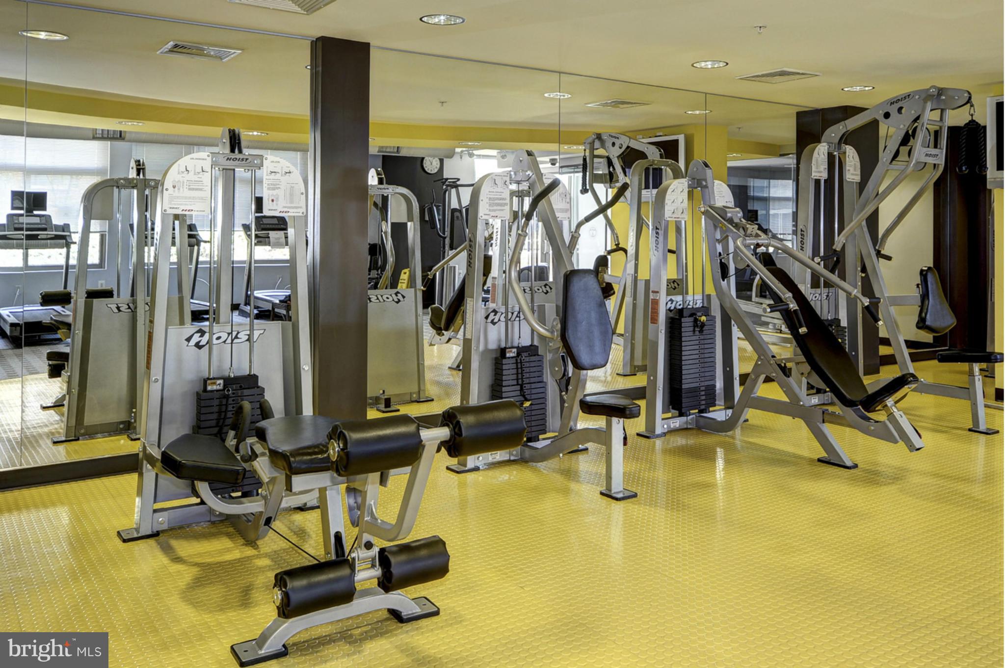 ECLIPSE ON CENTER PARK - Residential