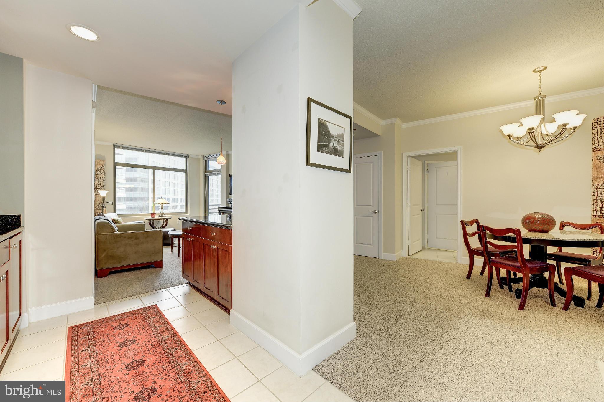 ECLIPSE ON CENTER PARK - Residential