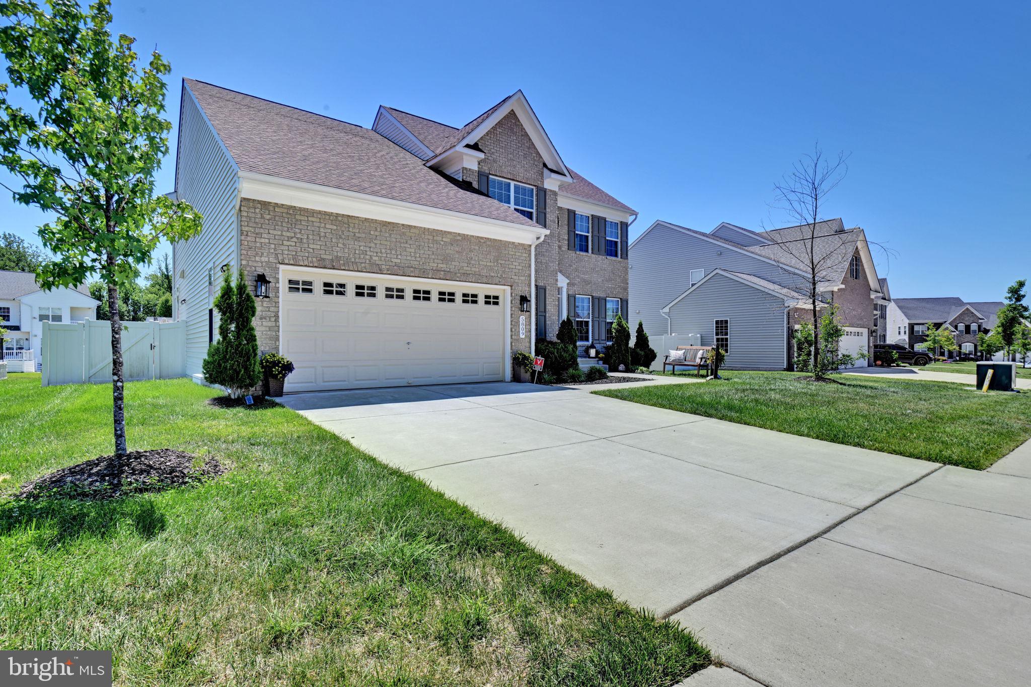 5809 MCINTOSH PLACE