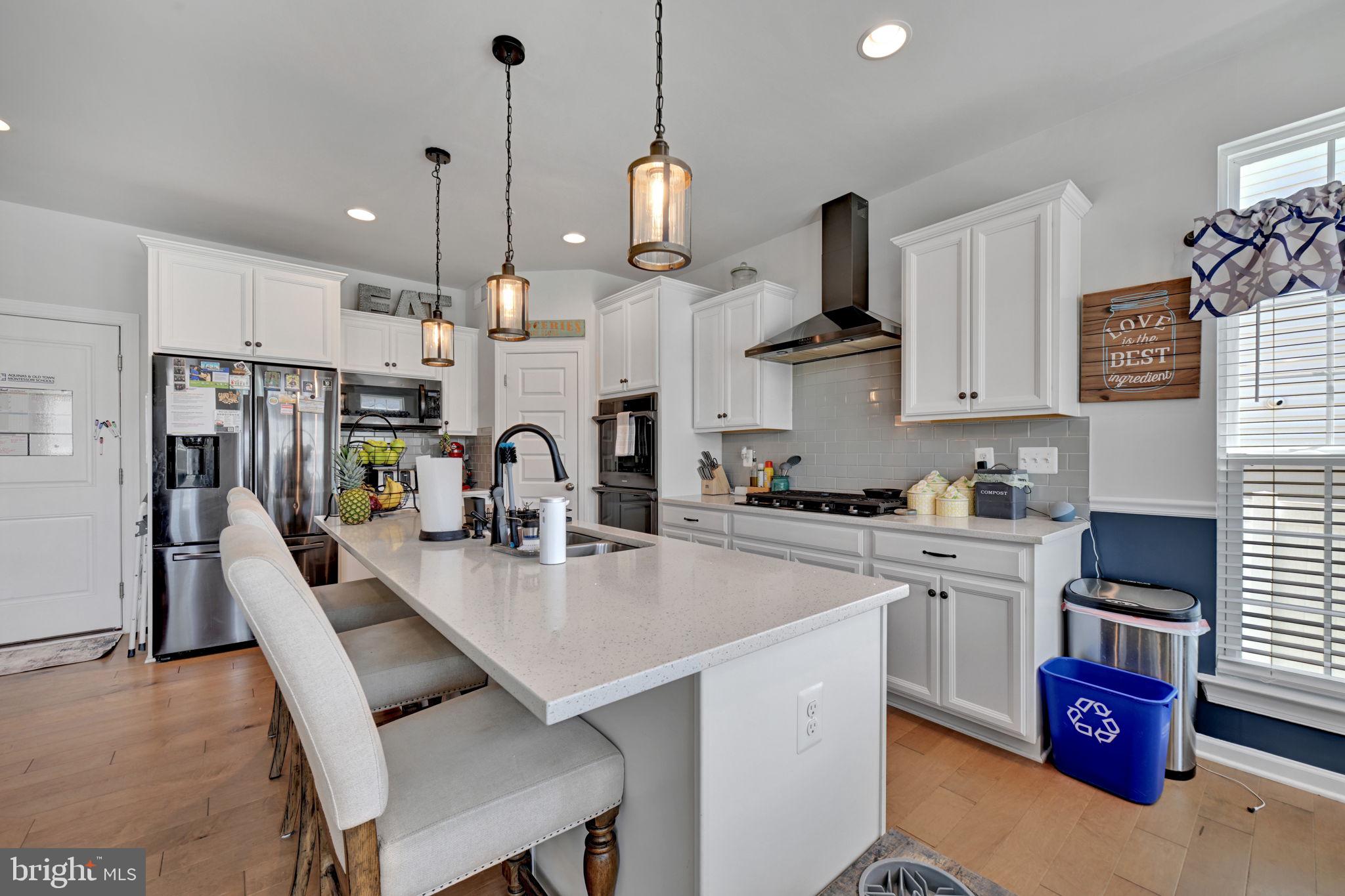 5809 MCINTOSH PLACE