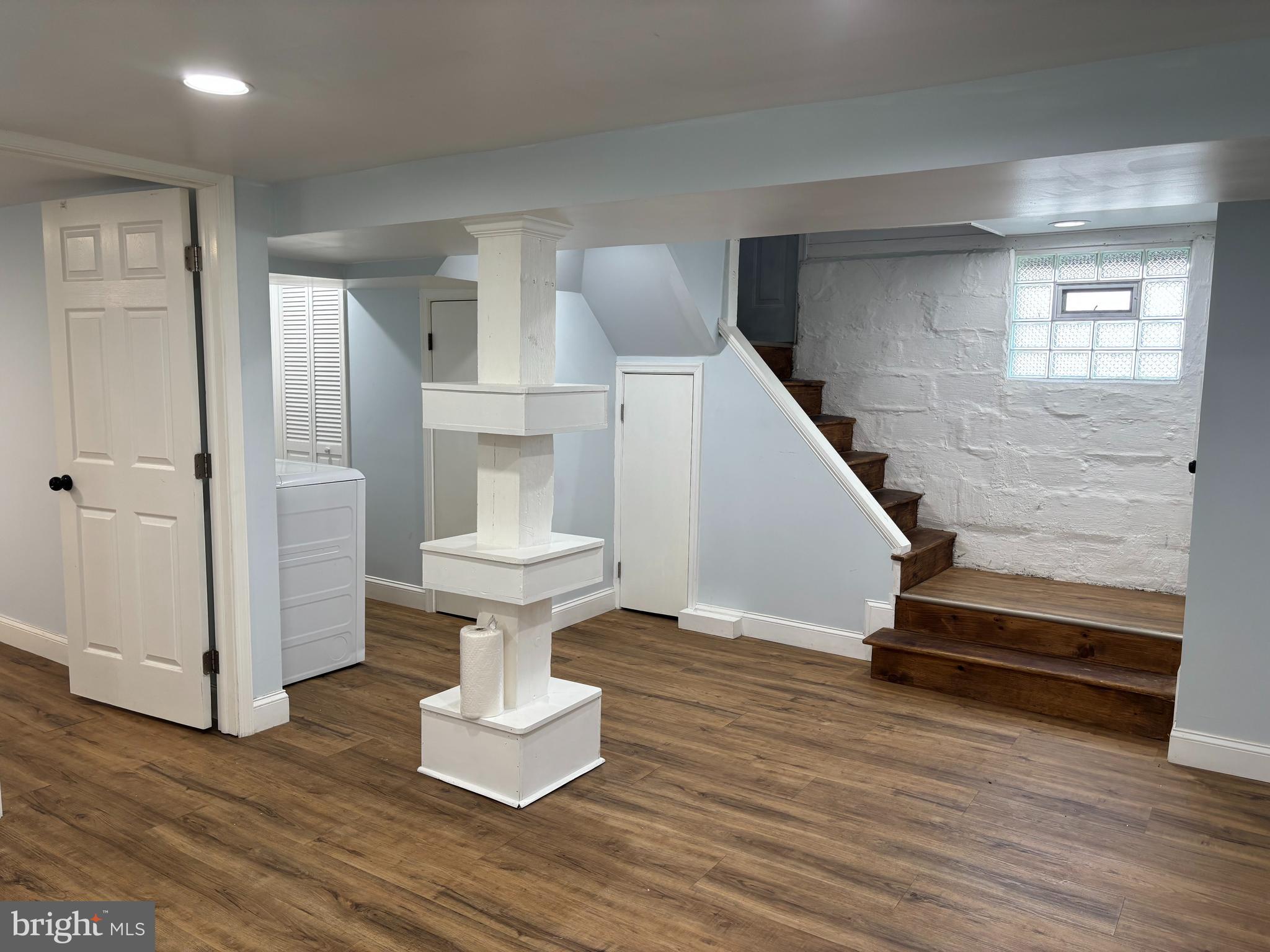ROSEDALE - Residential