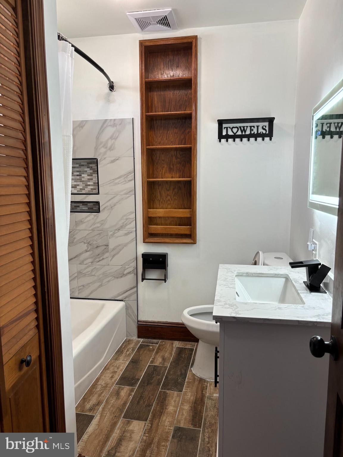ROSEDALE - Residential