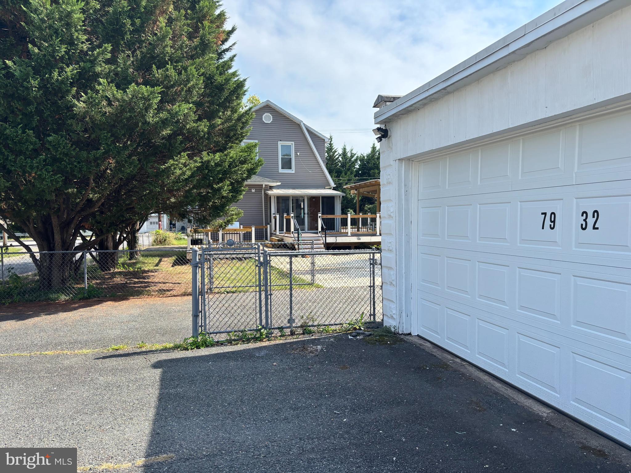 ROSEDALE - Residential