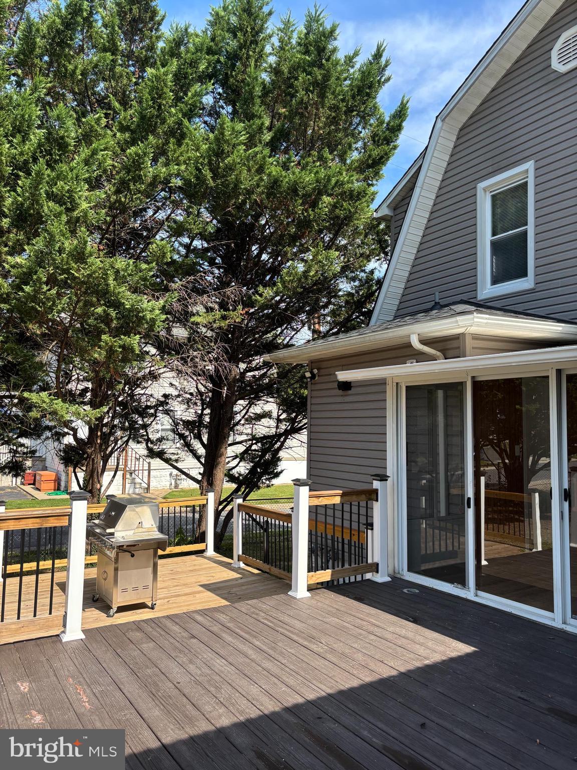 ROSEDALE - Residential