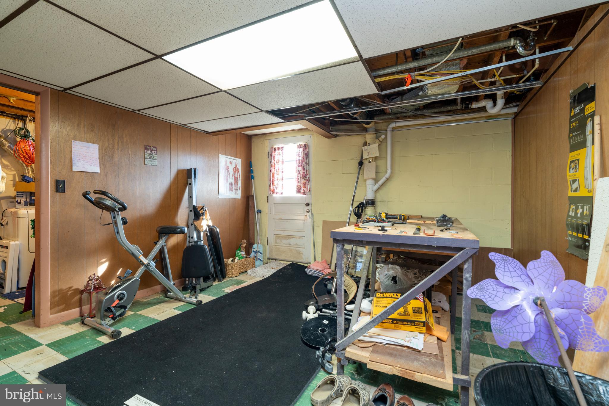 FAIRMONT - Residential