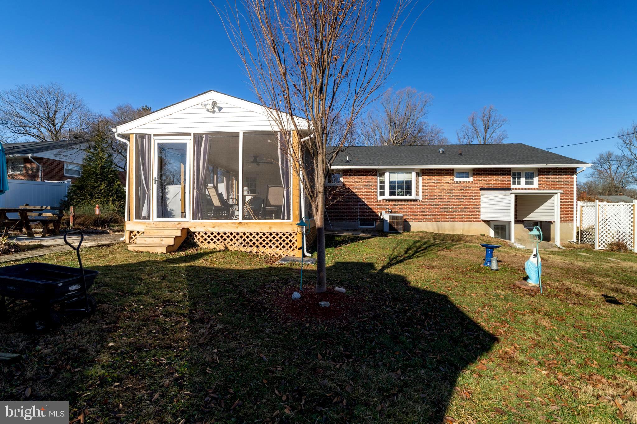 FAIRMONT - Residential