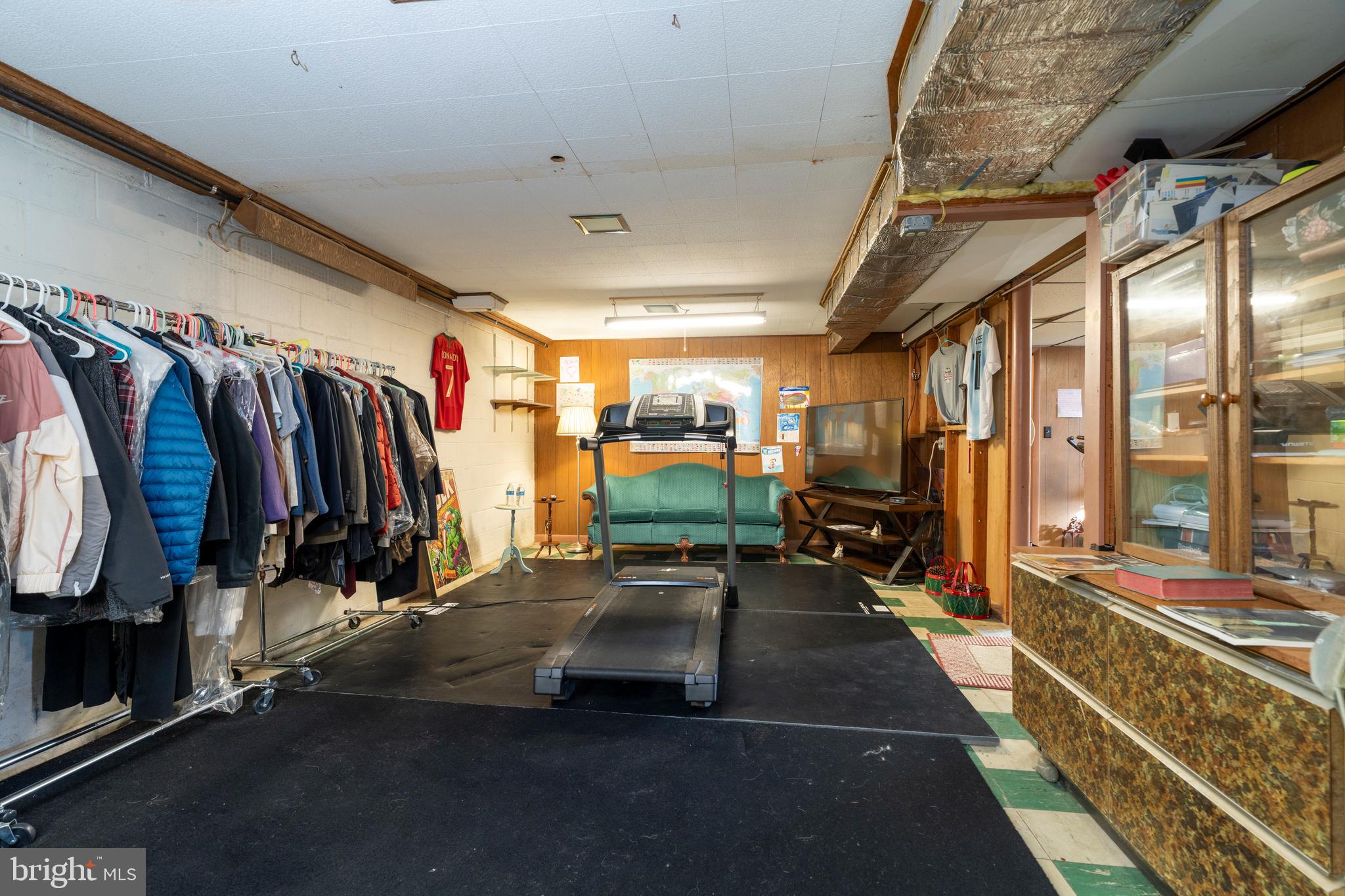 FAIRMONT - Residential