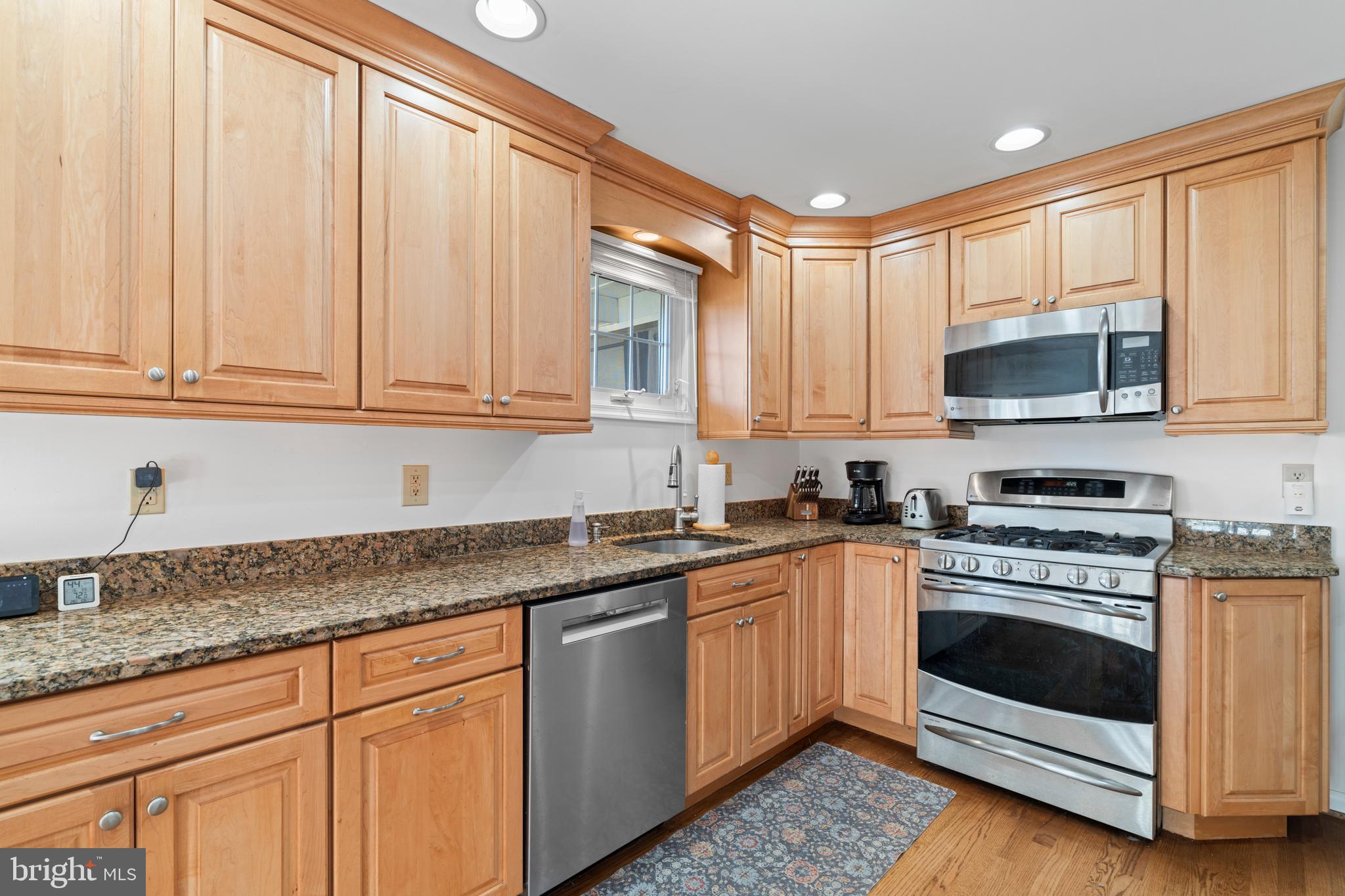 FAIRMONT - Residential