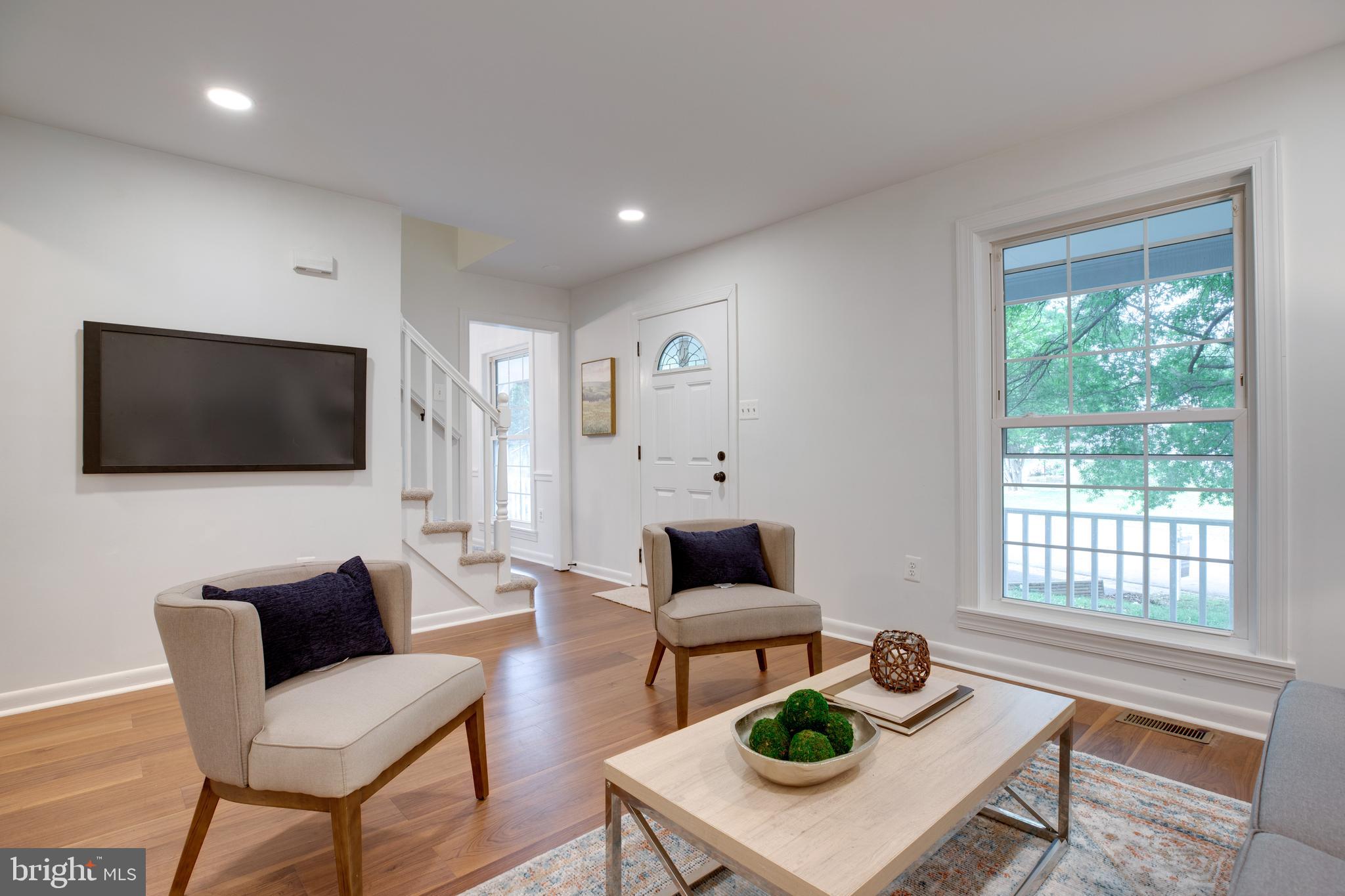 DALE CITY - Residential