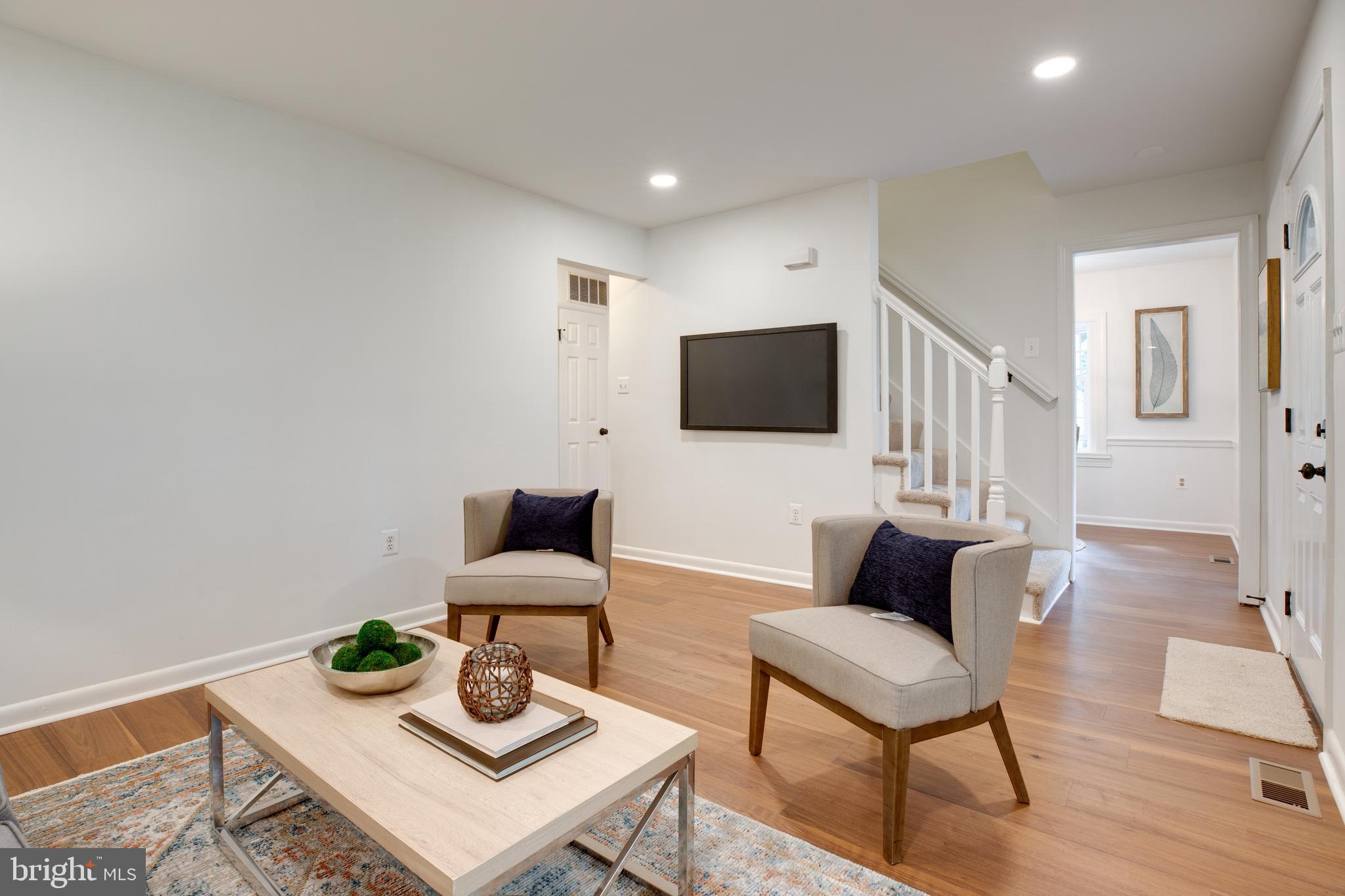 DALE CITY - Residential