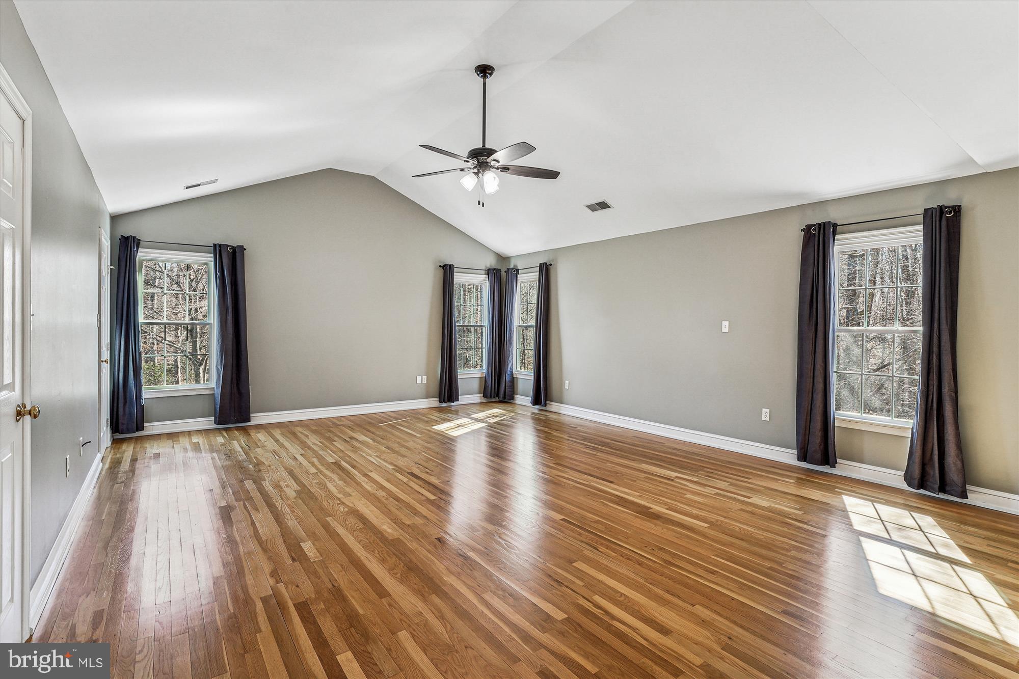 HUNTERS RIDGE - Residential