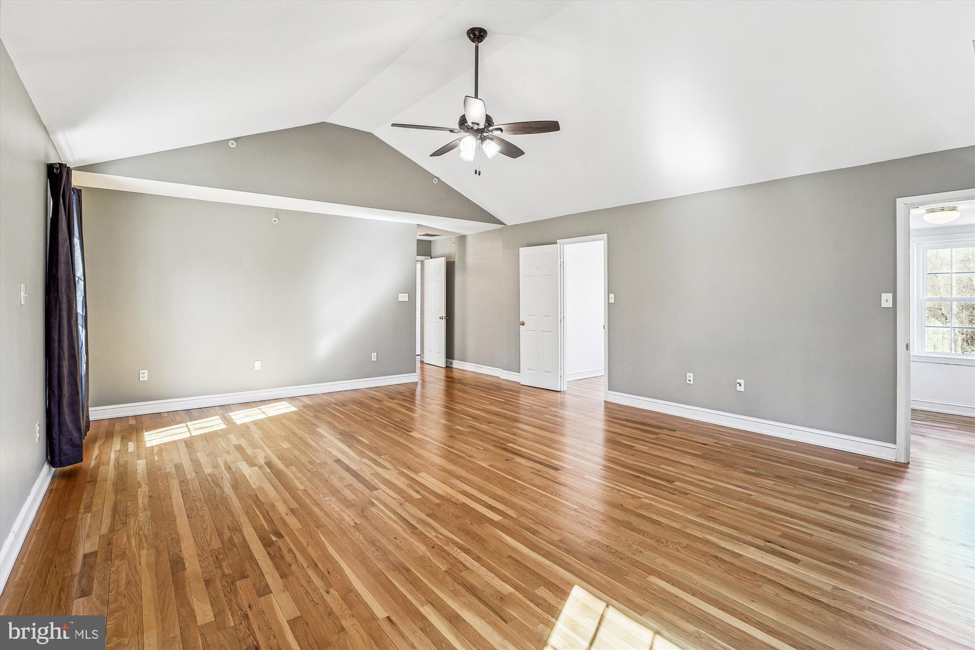 HUNTERS RIDGE - Residential