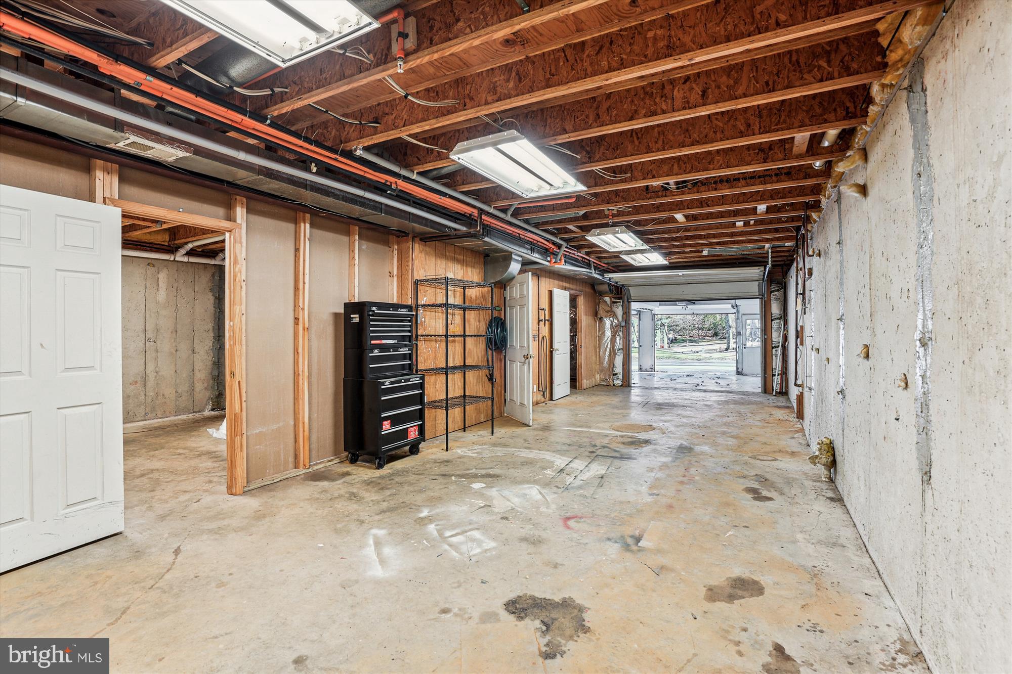 HUNTERS RIDGE - Residential